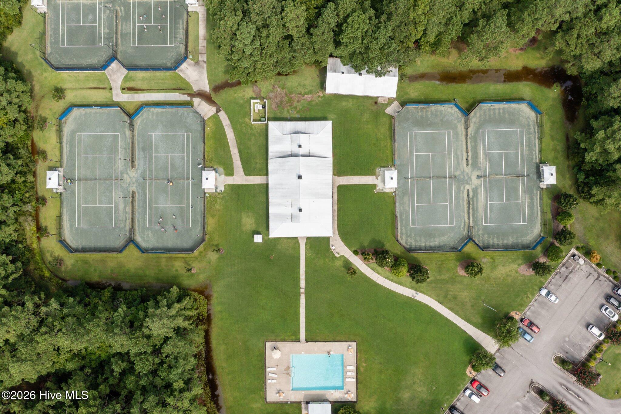 100563425 | Photo 15