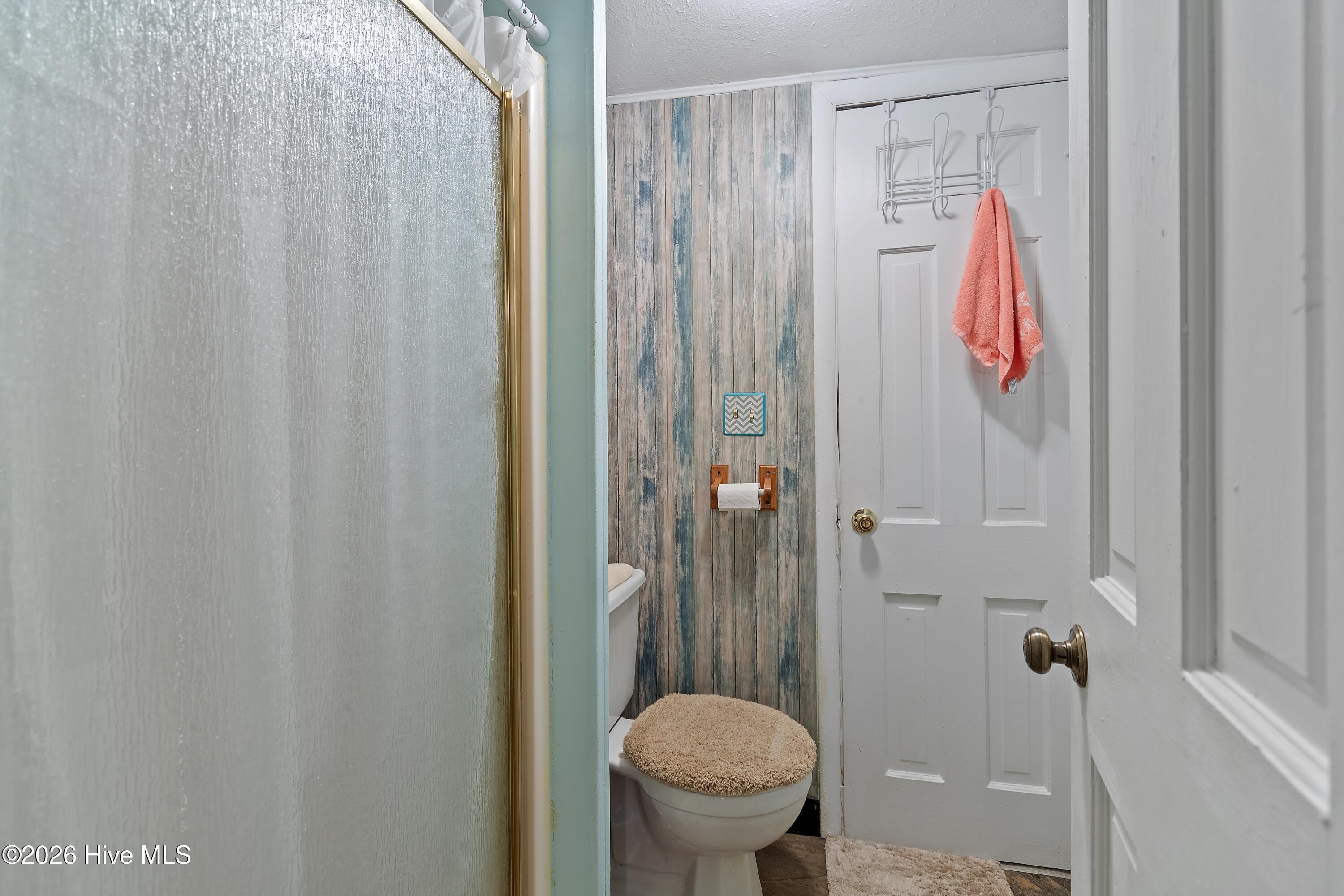 100563762 | Photo 23