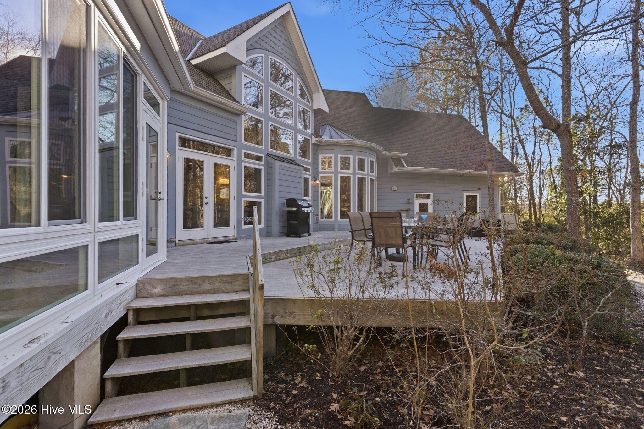 100555834 | Photo 70