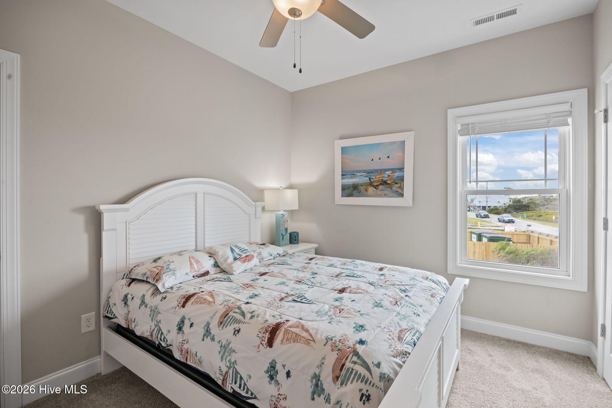 100565751 | Photo 46