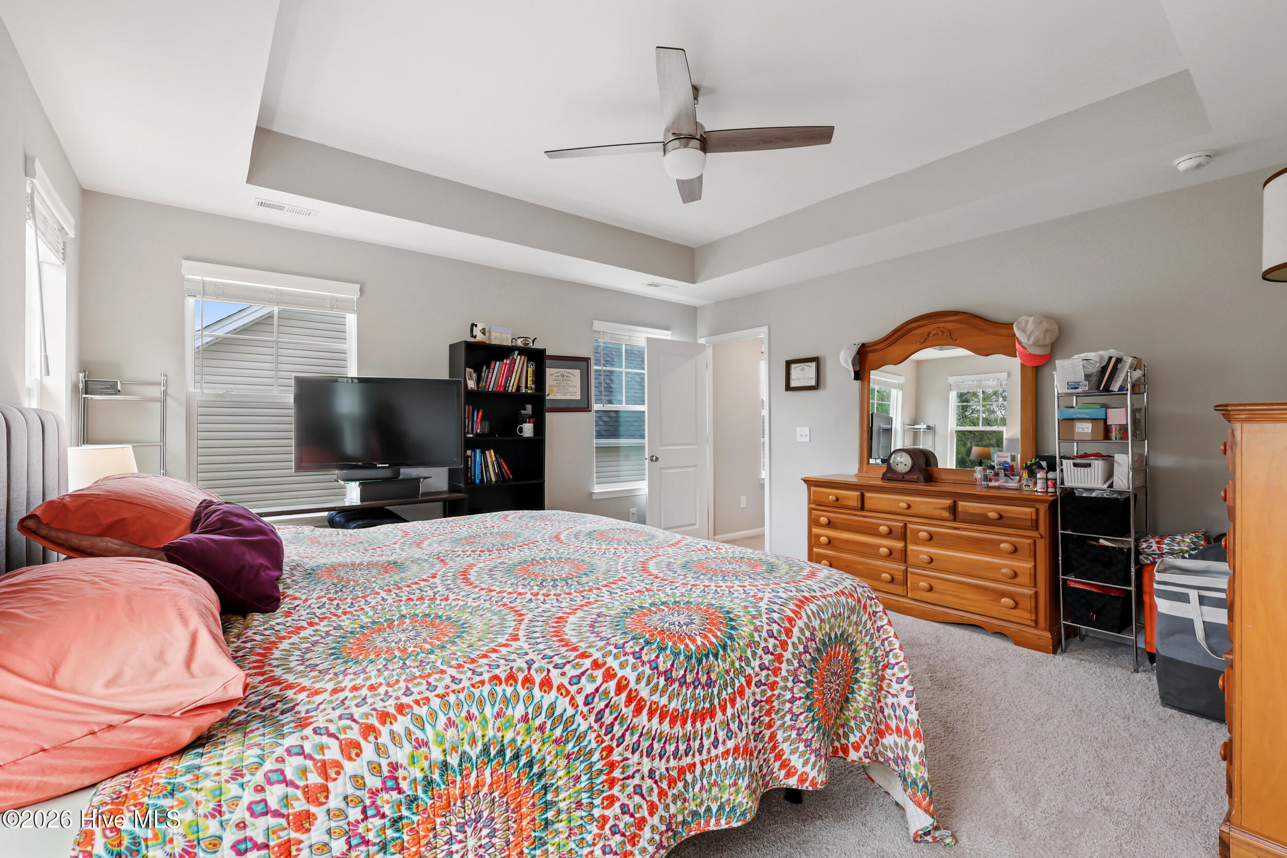 100565604 | Photo 18