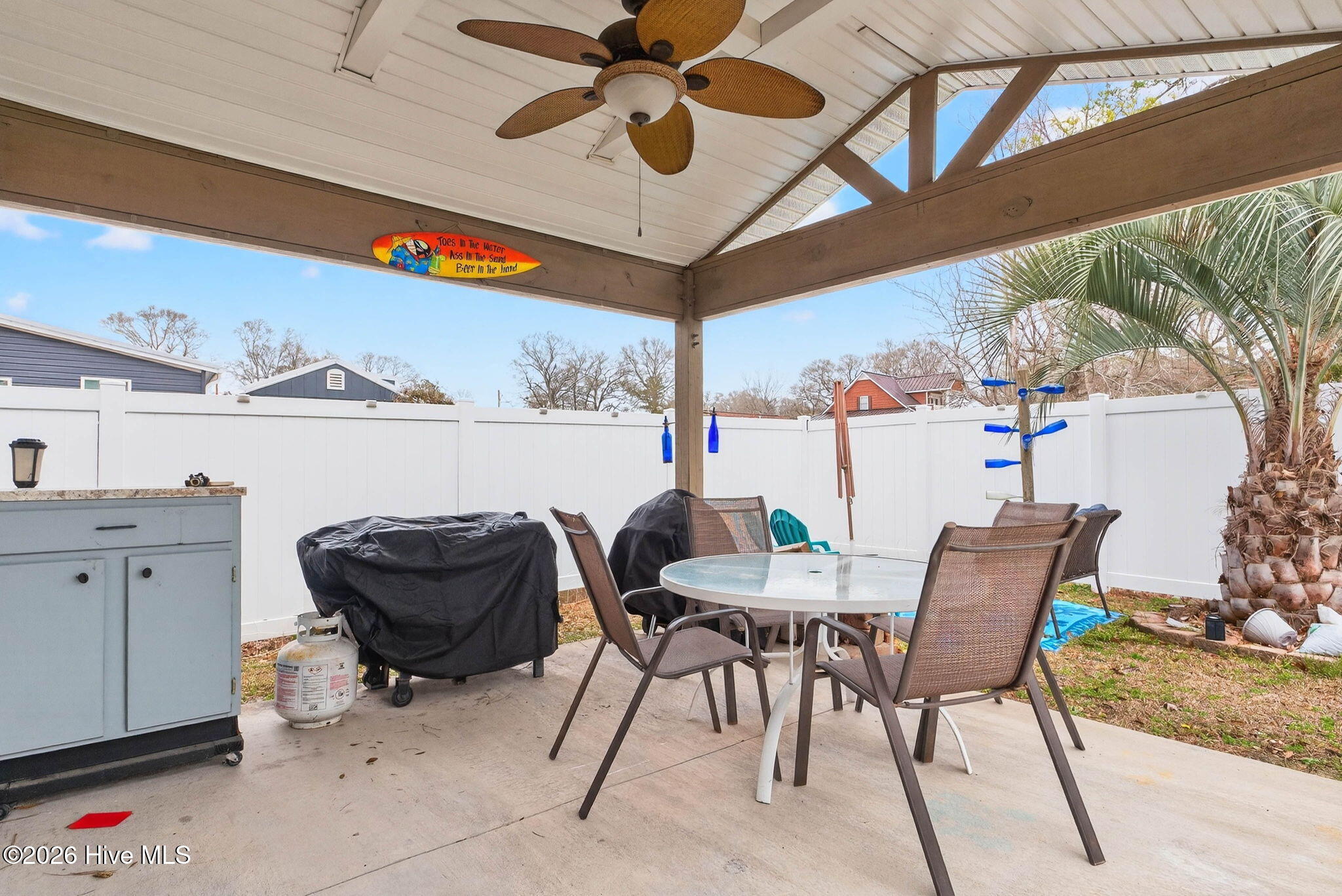 100557297 | Photo 42