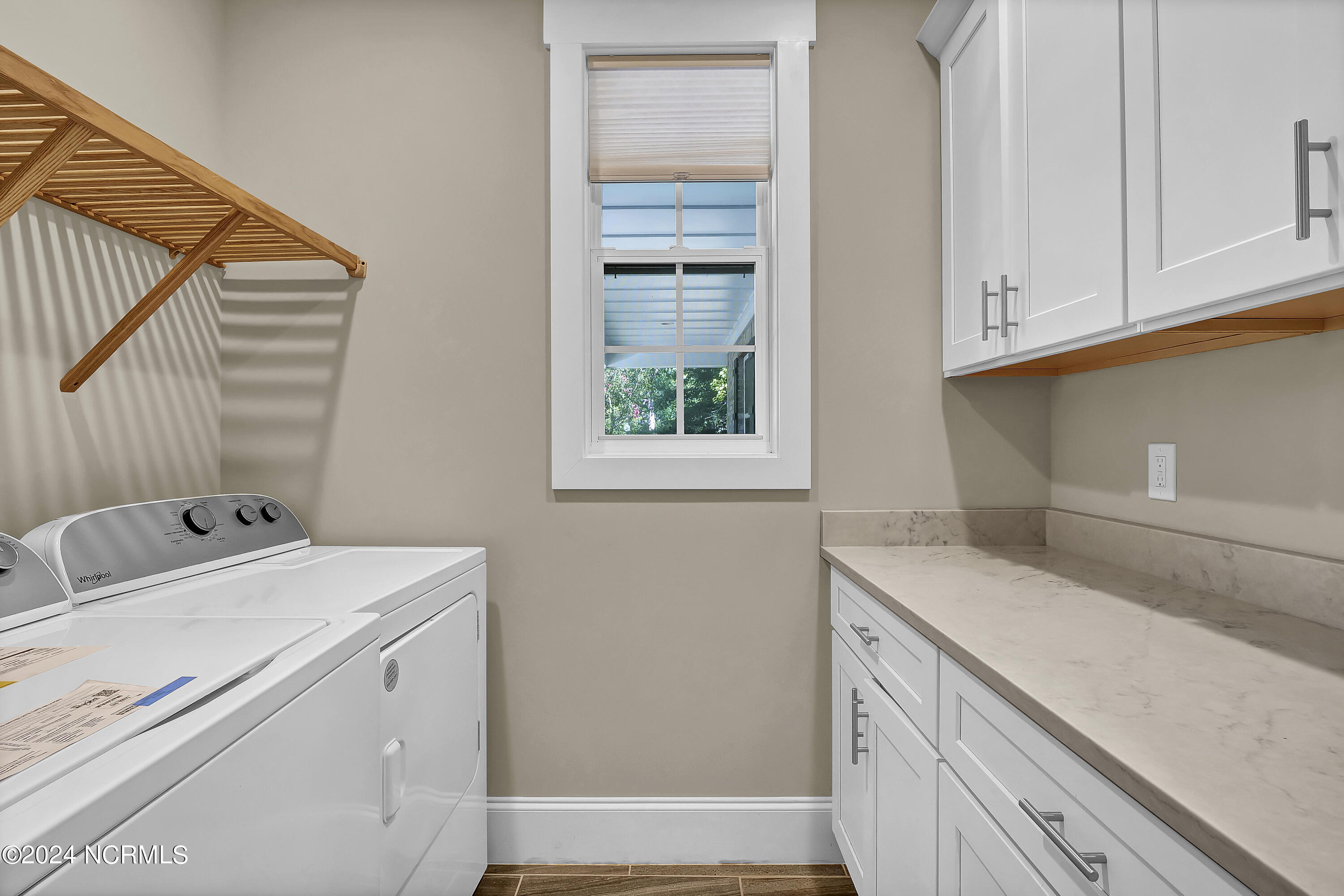 100565590 | Photo 12