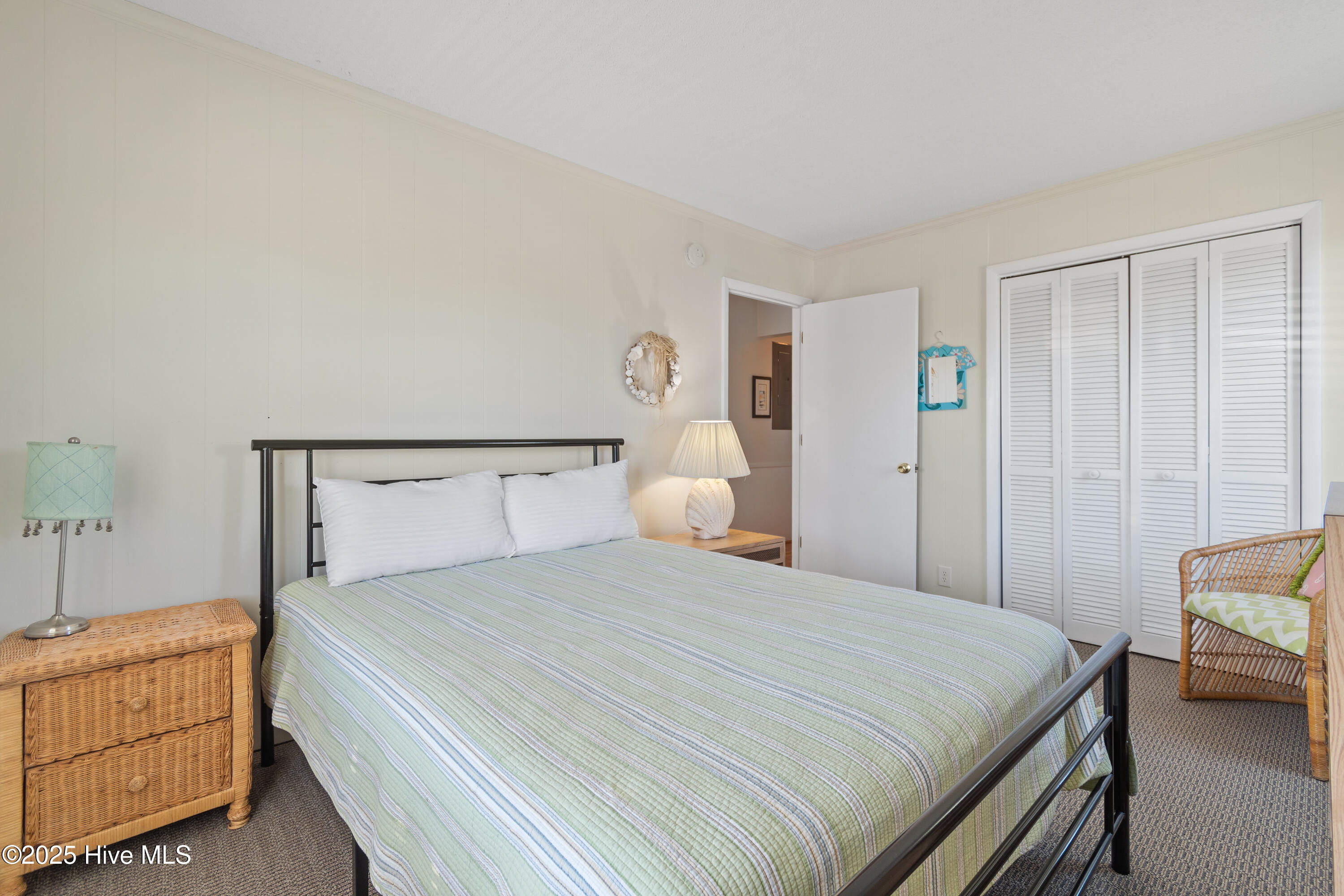 100541923 | Photo 22