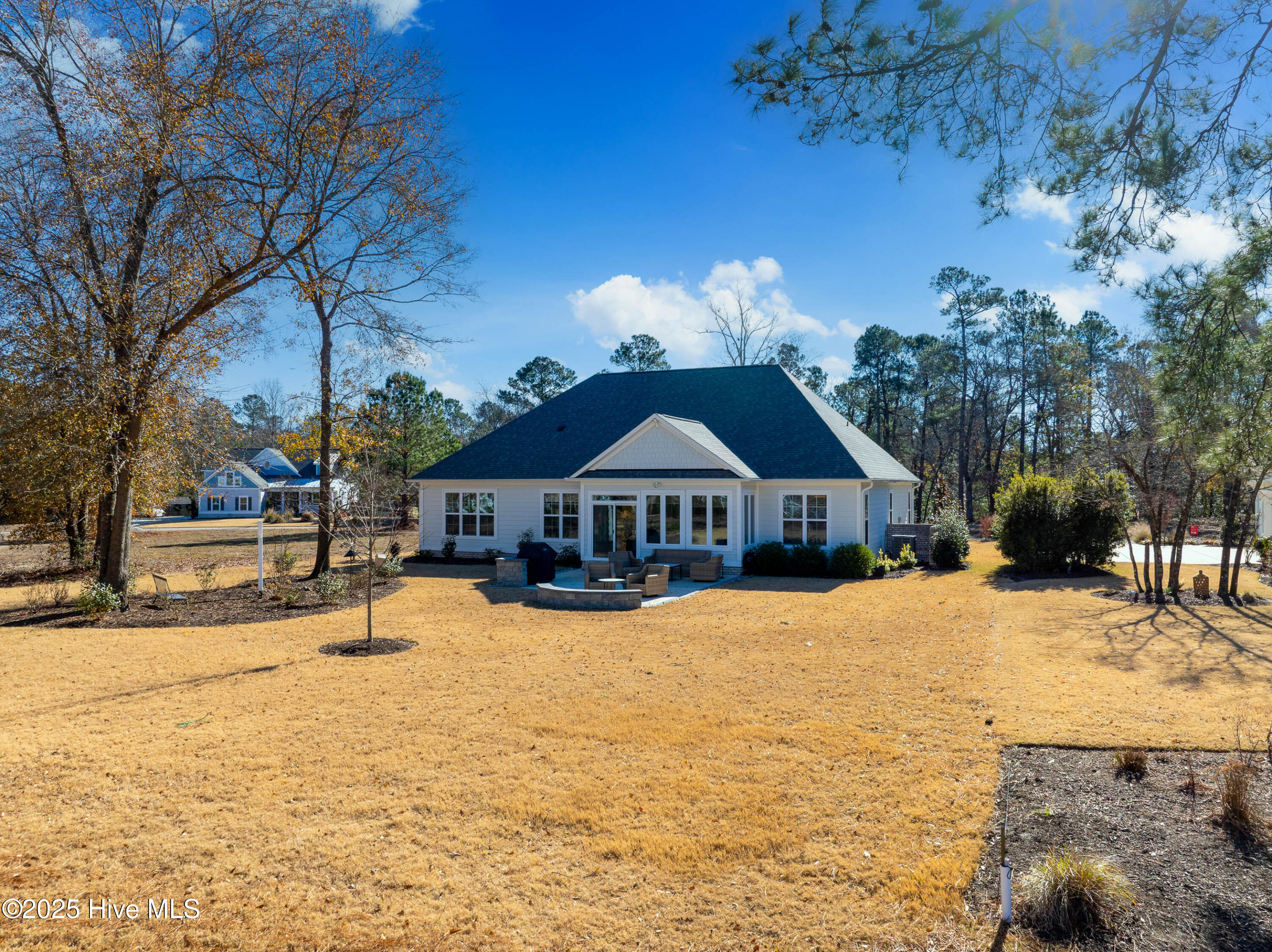 100545902 | Photo 11