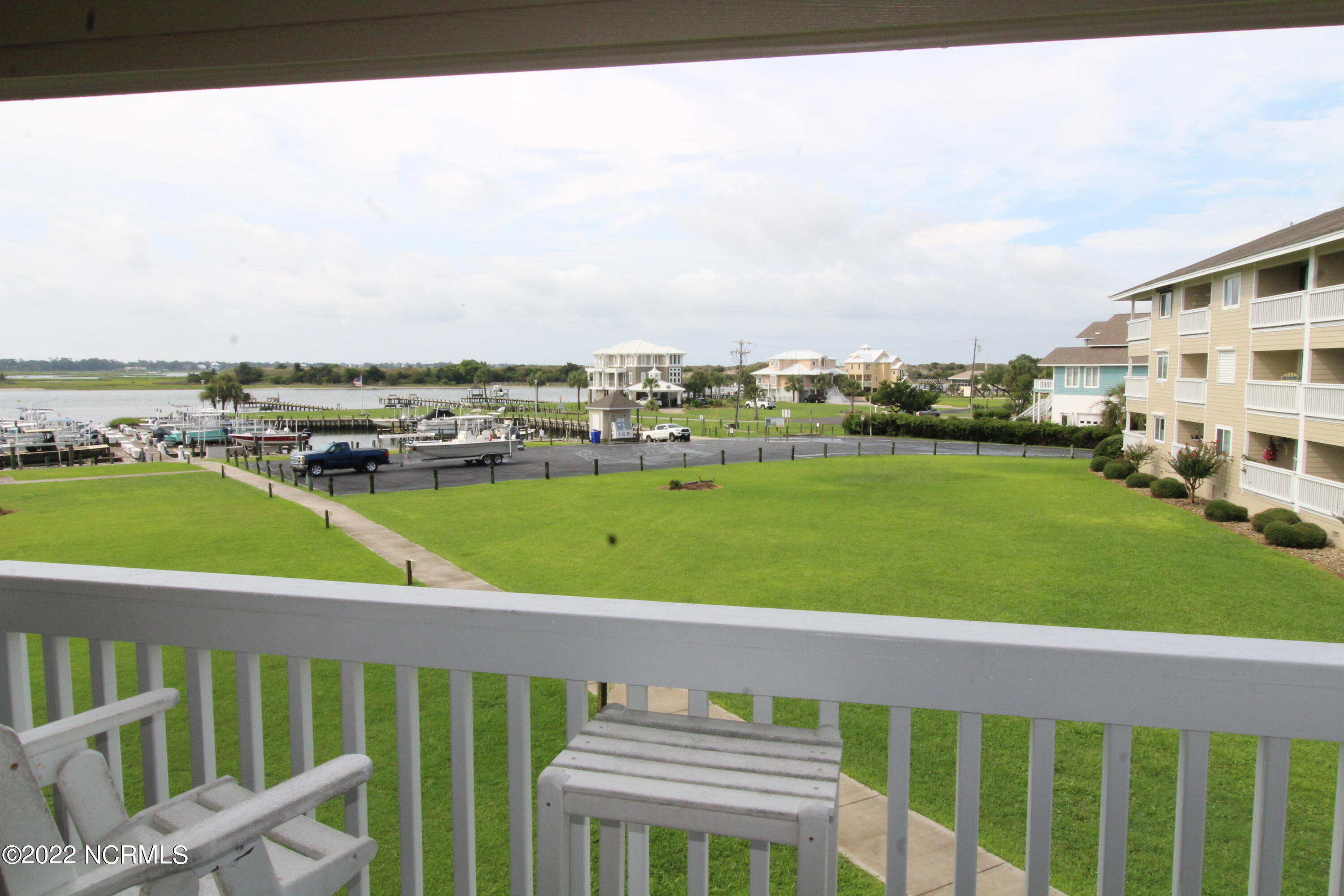 100530005 | Photo 10