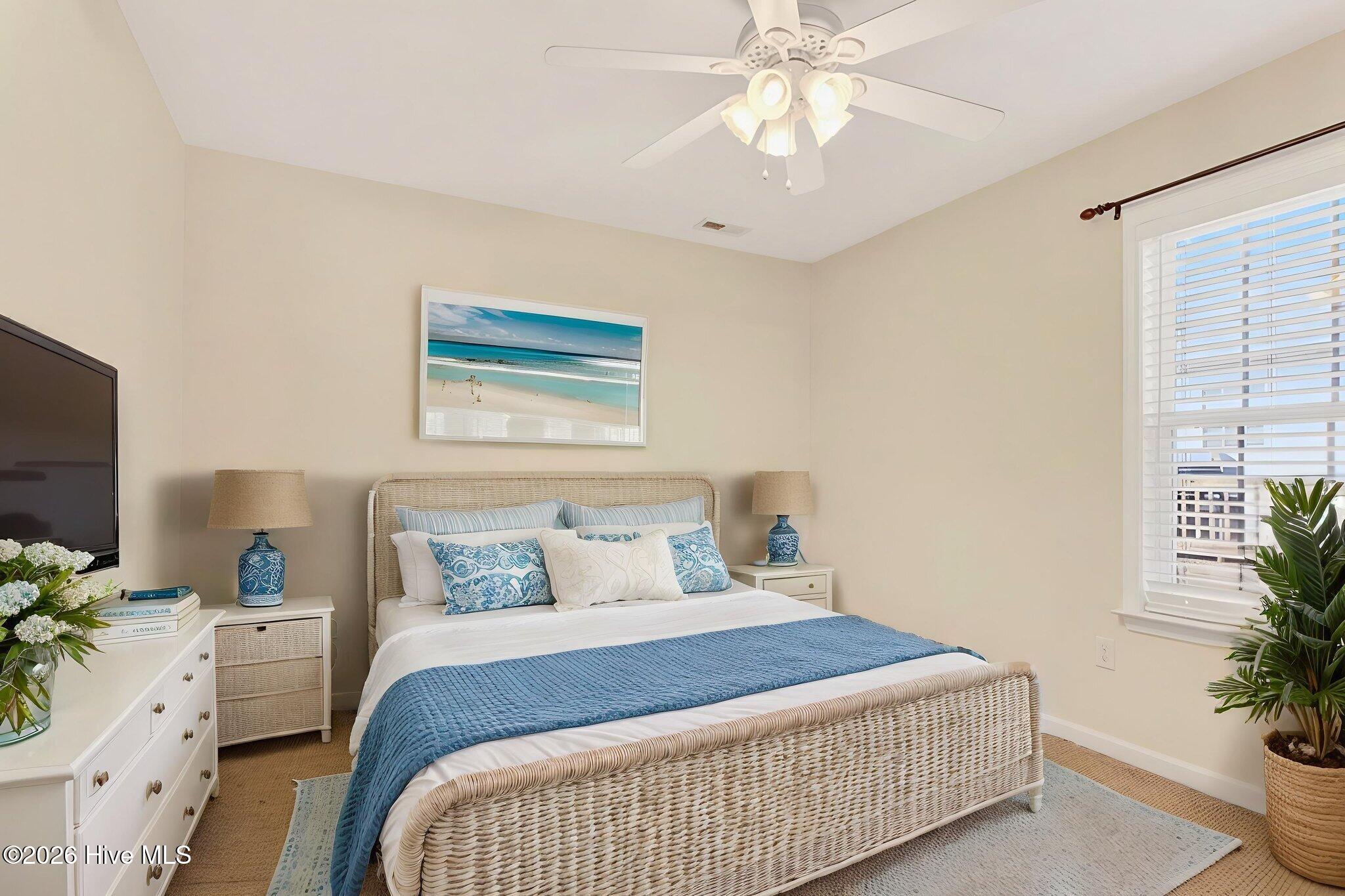 100558532 | Photo 41