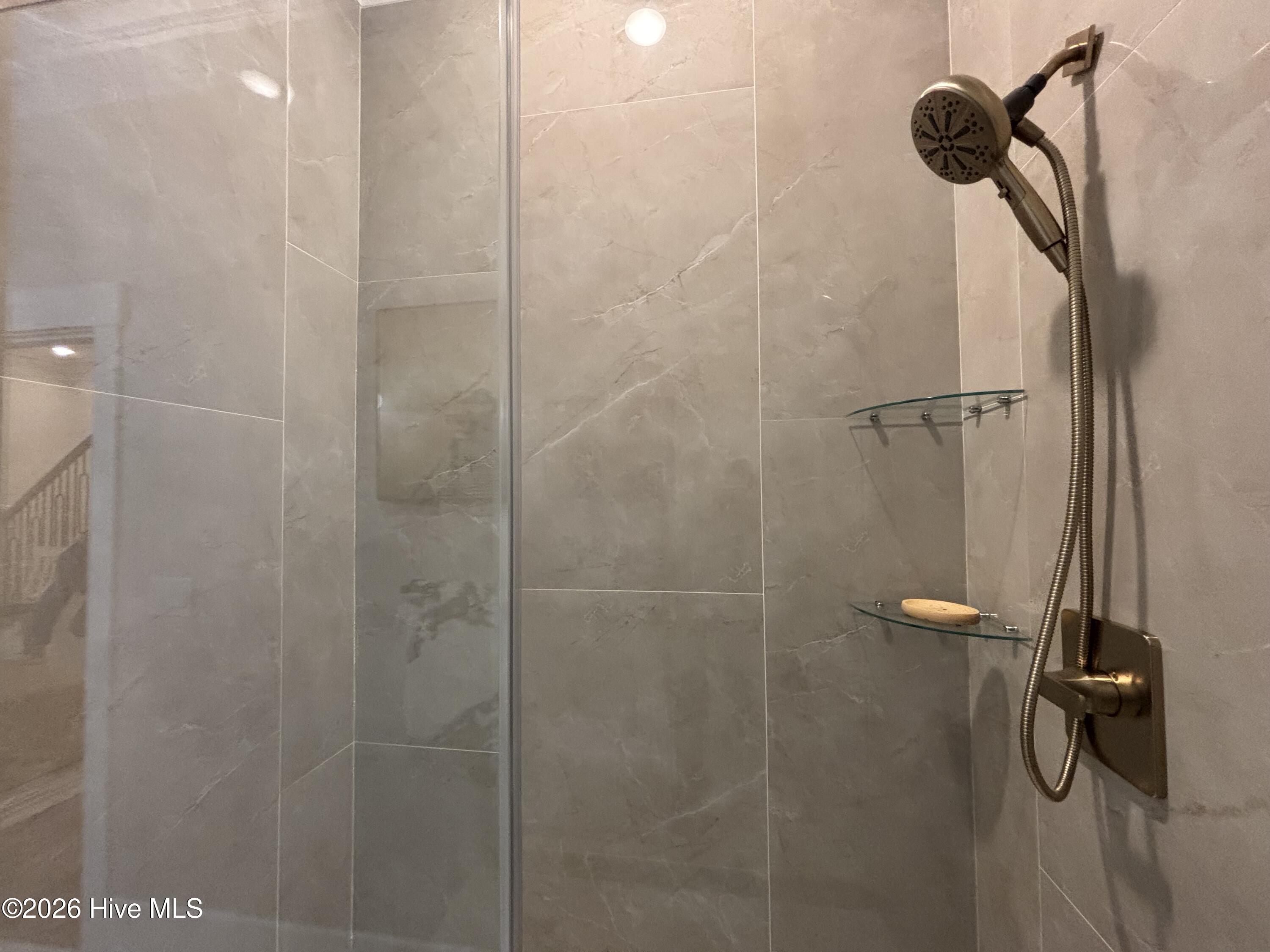 100516902 | Photo 120