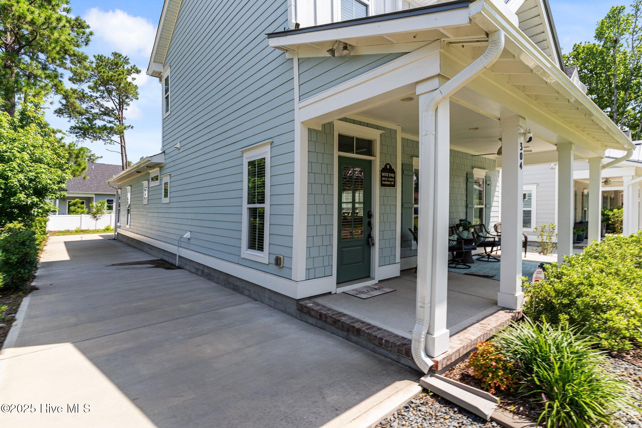 100517876 | Photo 10