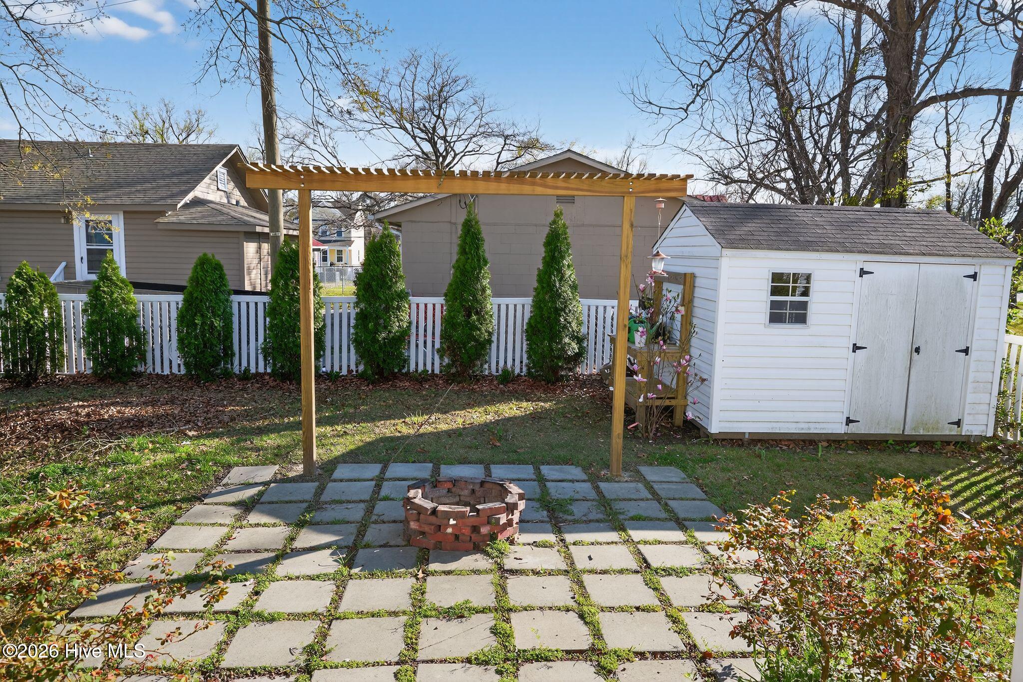 100561378 | Photo 20