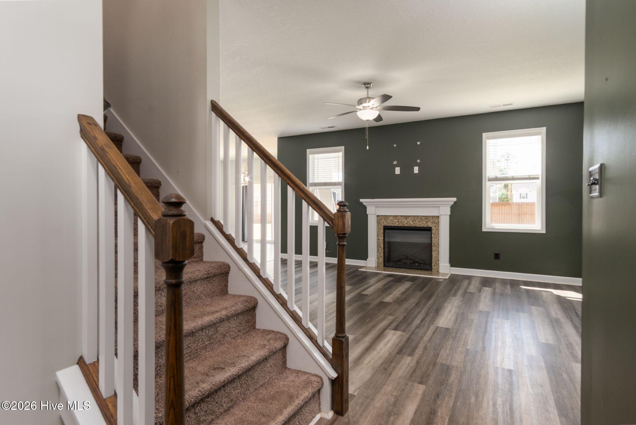 100566459 | Photo 10