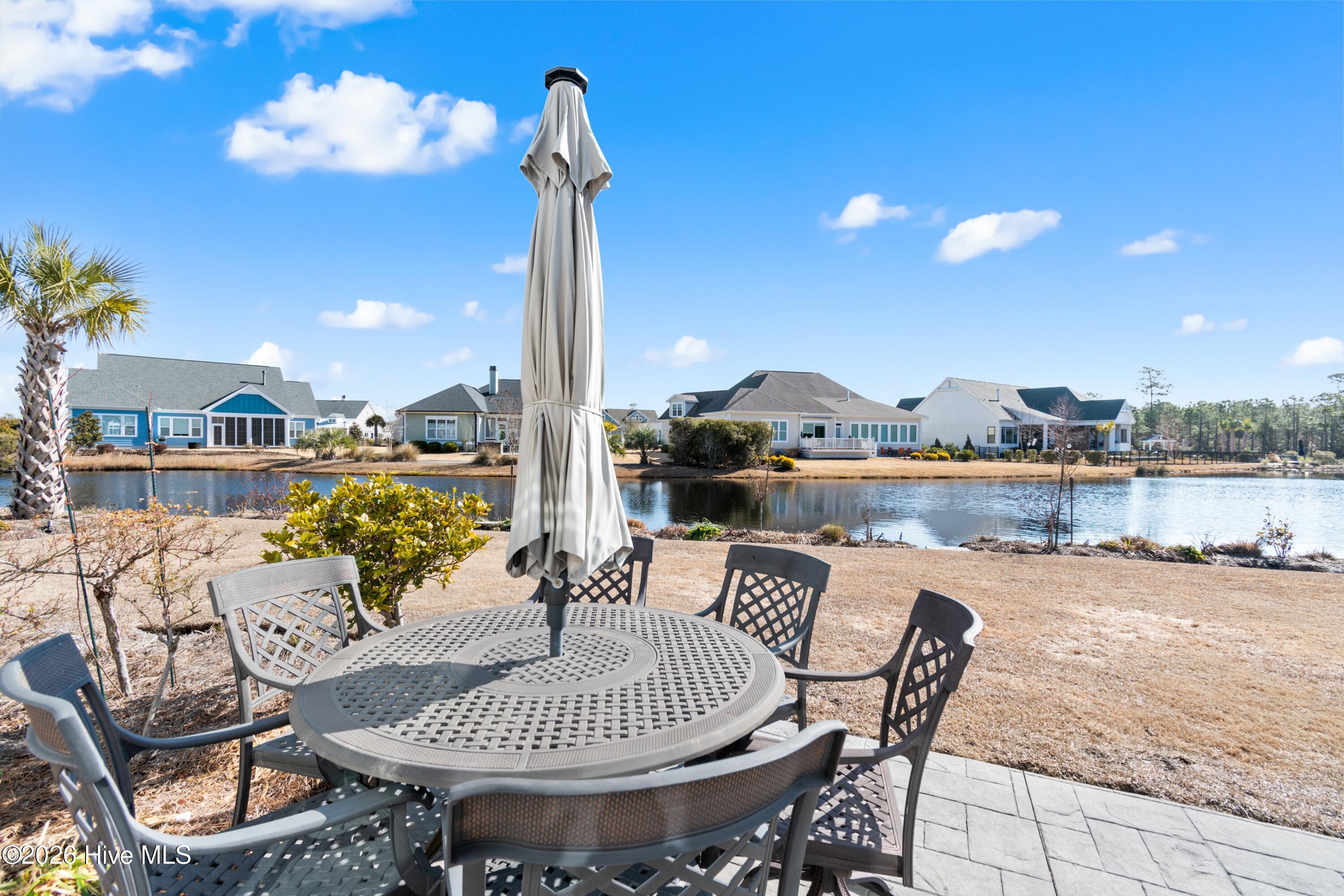 100560288 | Photo 55