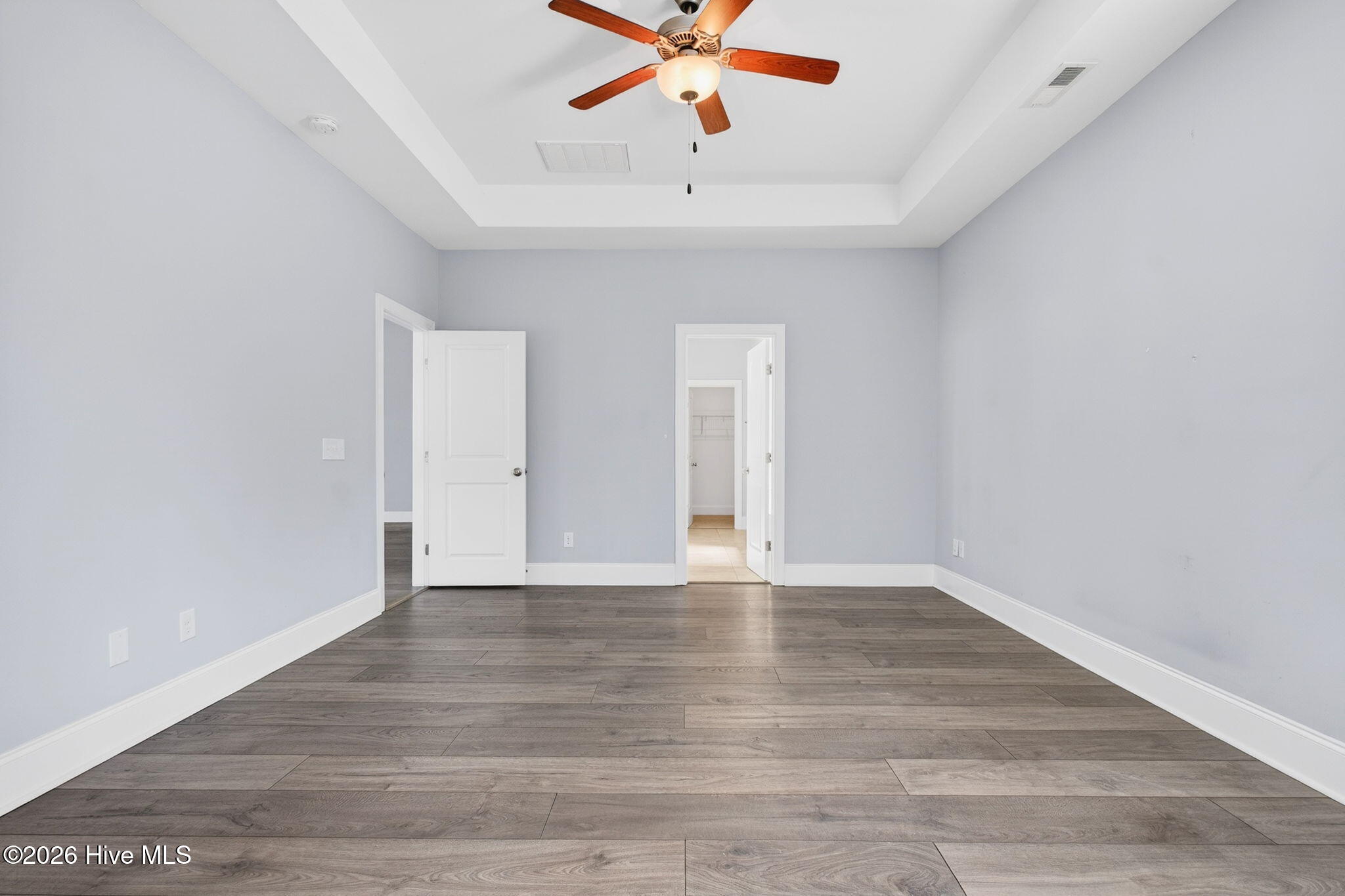 100563252 | Photo 24