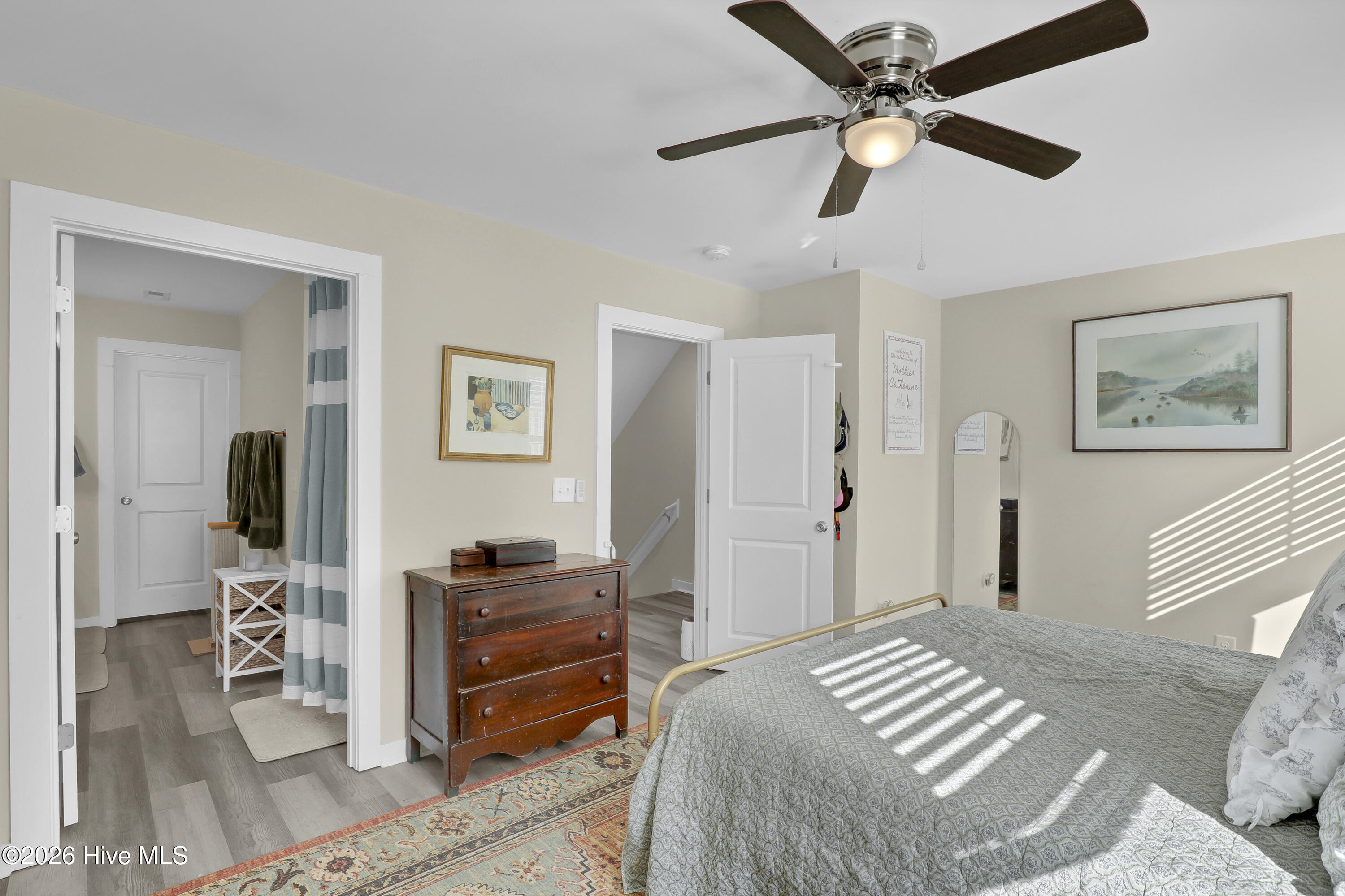 100556356 | Photo 18