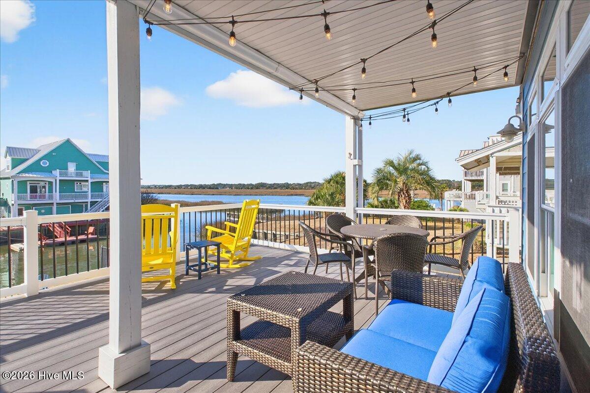 100549636 | Photo 55