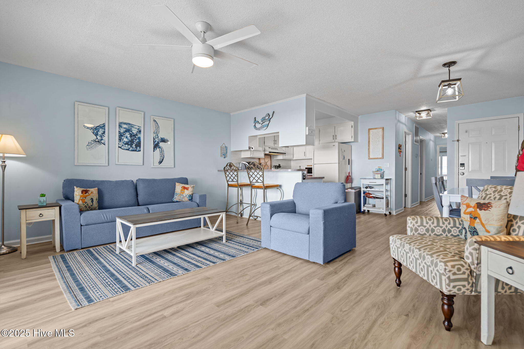 100528366 | Photo 22