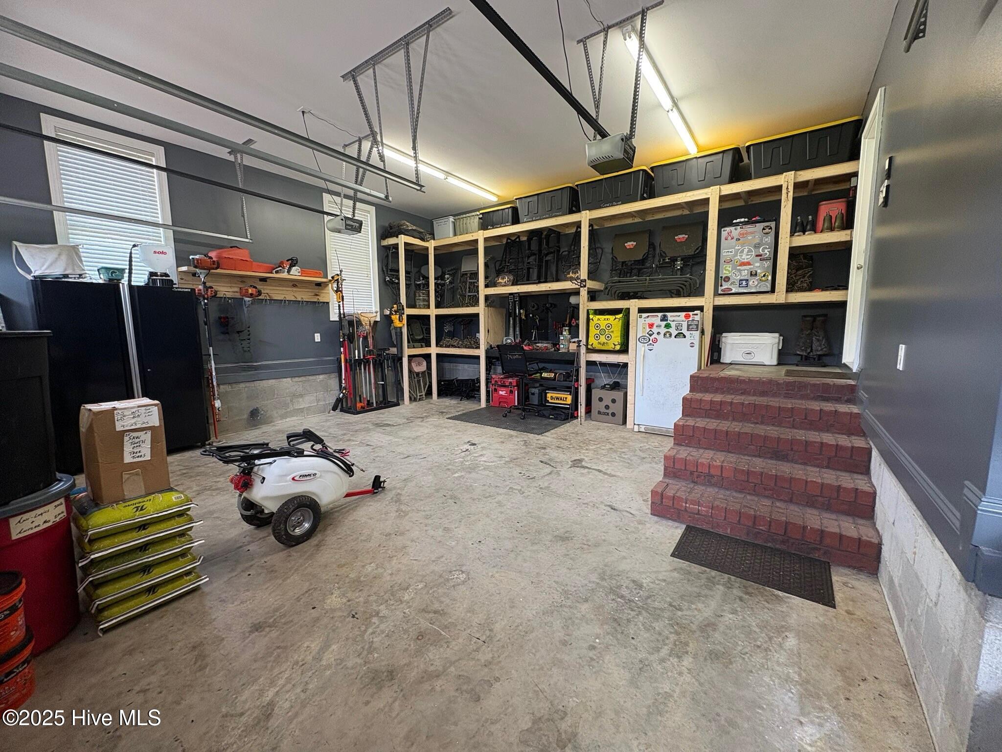 100518479 | Photo 49