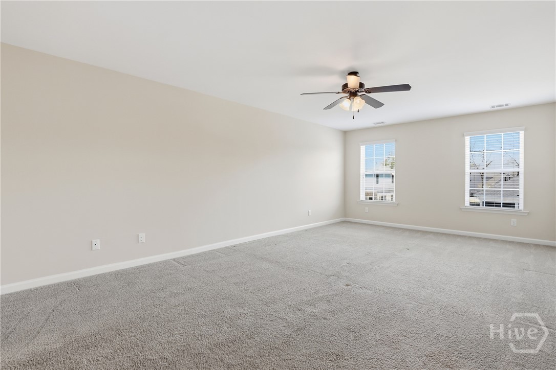 Primary Suite
(not staged)