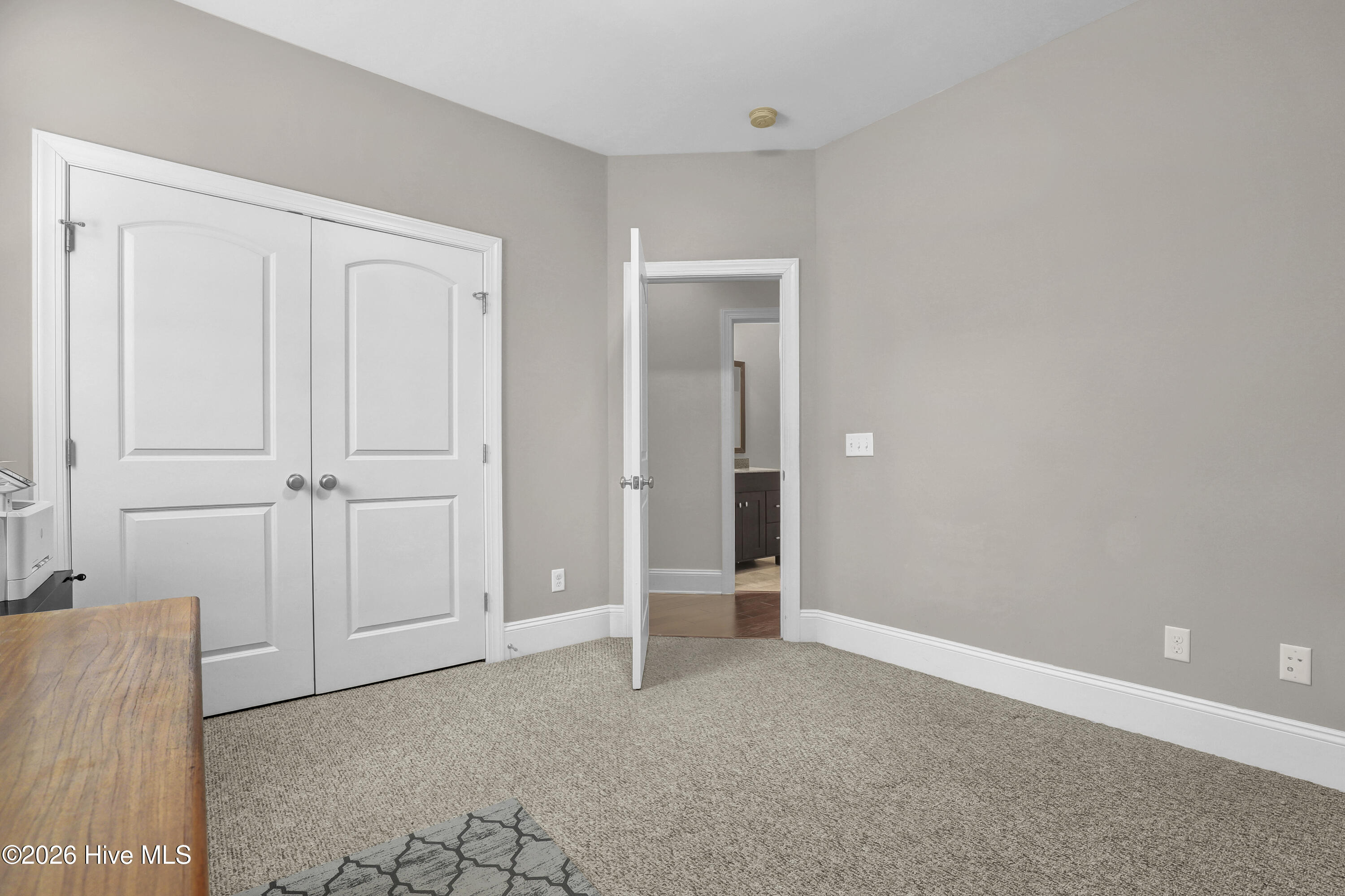 100549522 | Photo 31