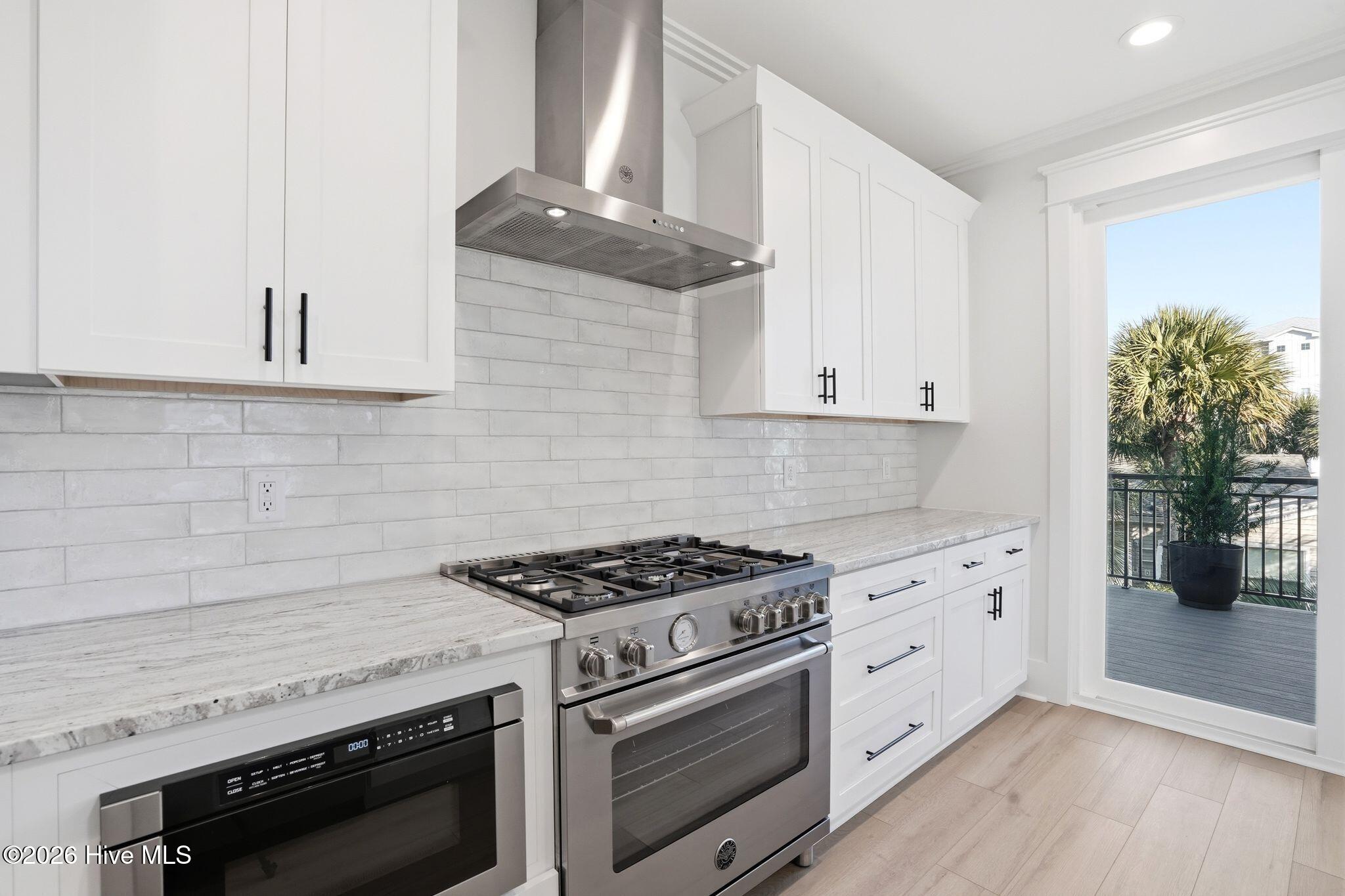 100554996 | Photo 35