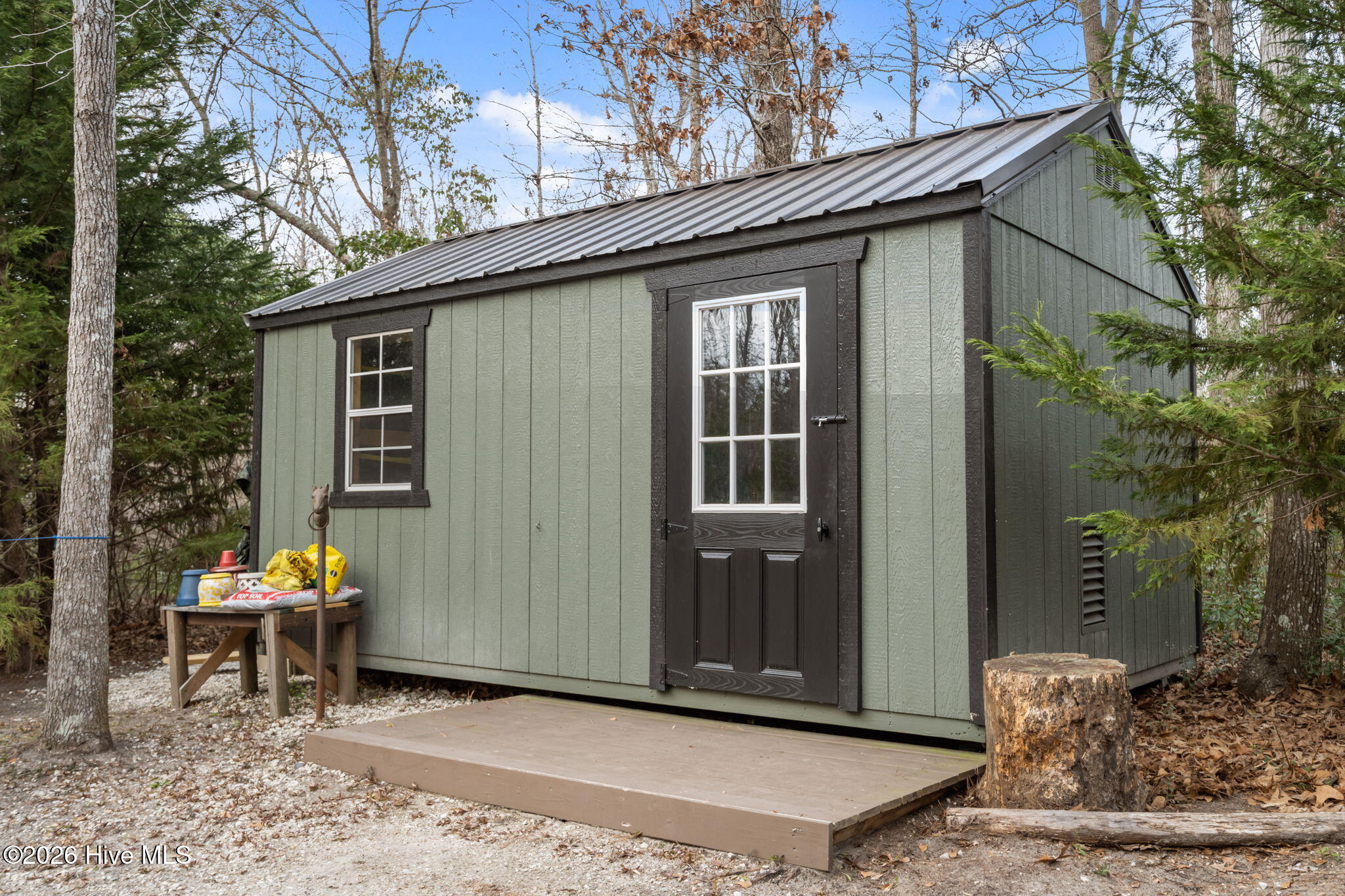 100556770 | Photo 42