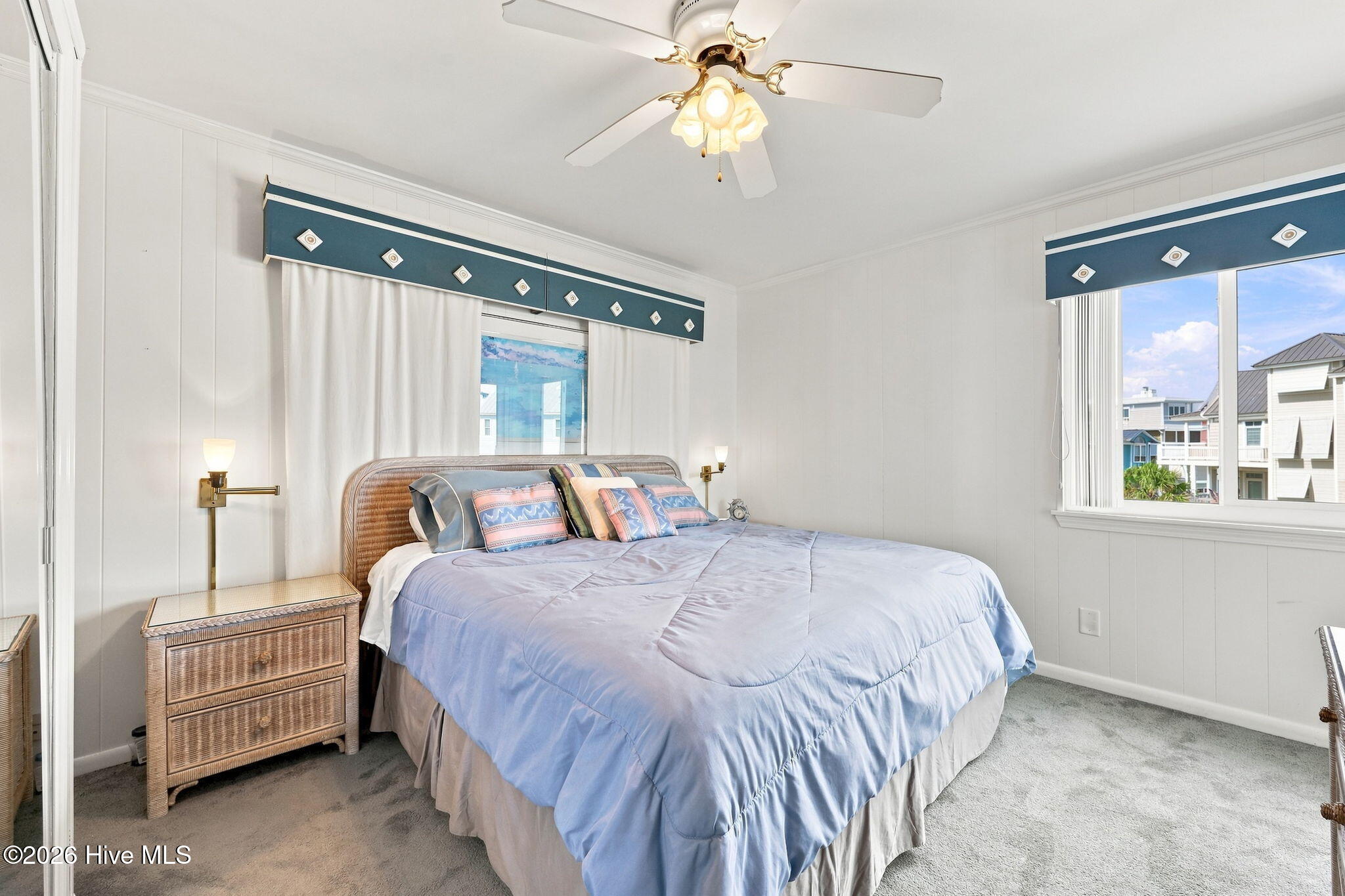 301 Commerce Way 