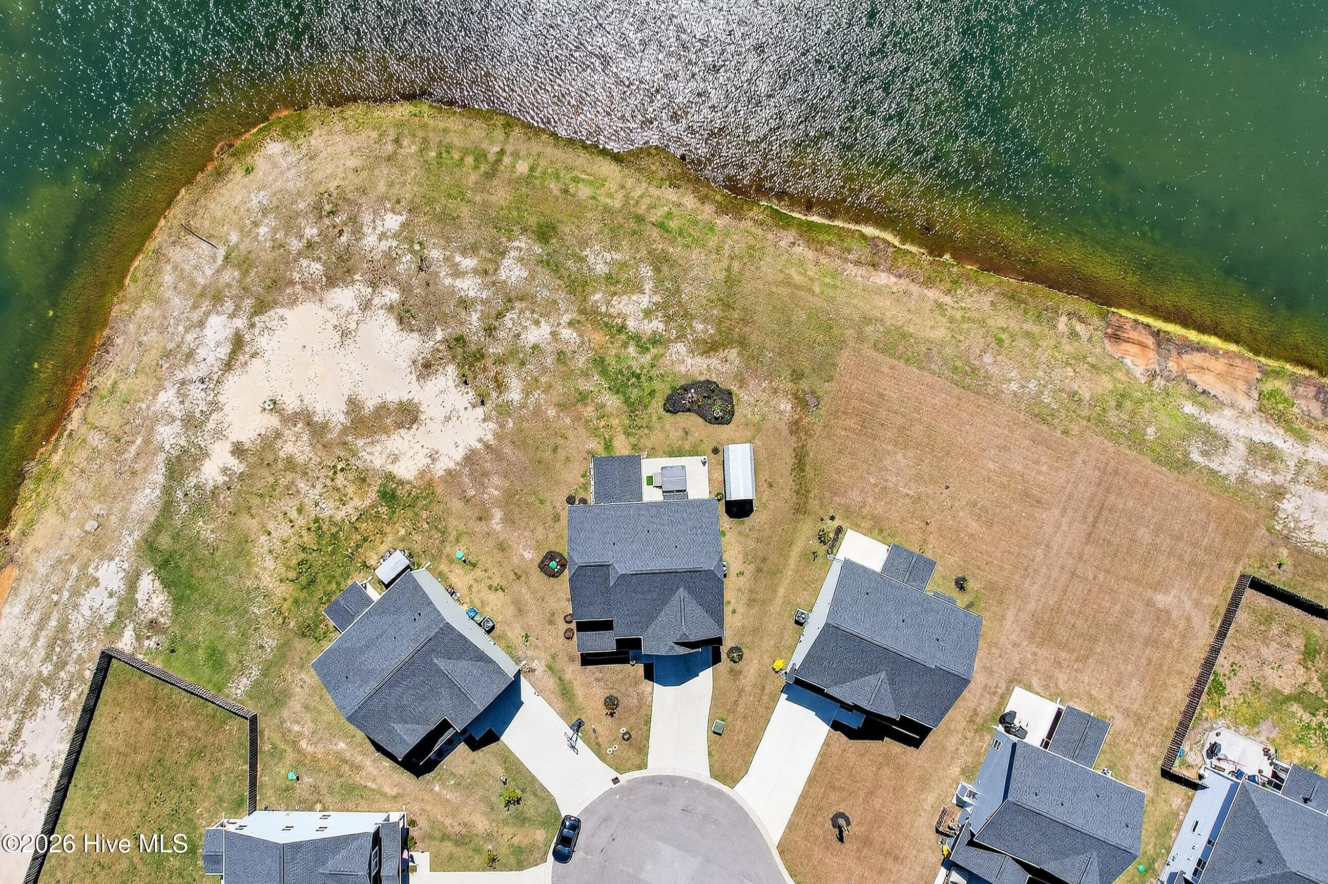 100563975 | Photo 41