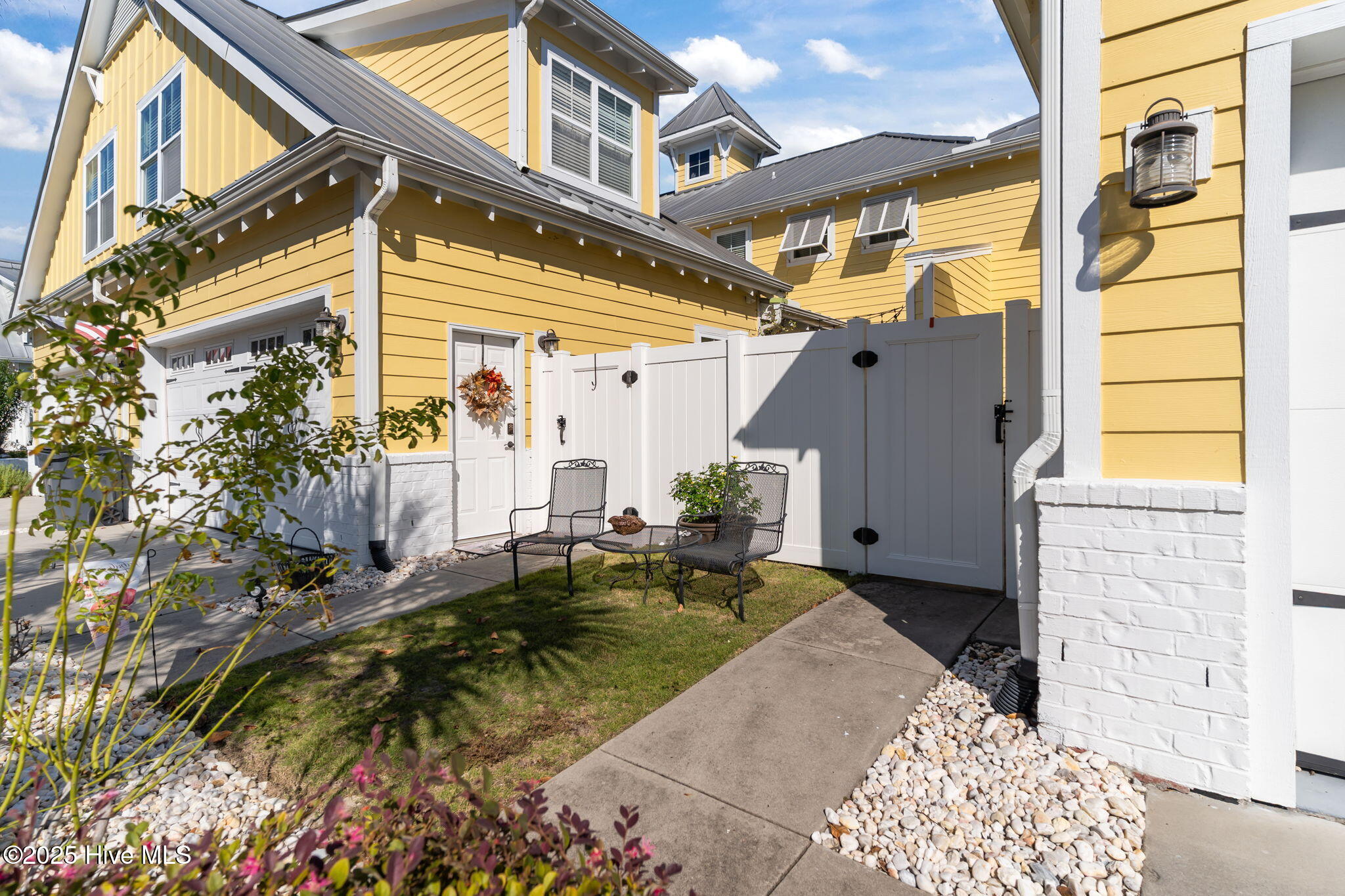 100540381 | Photo 40