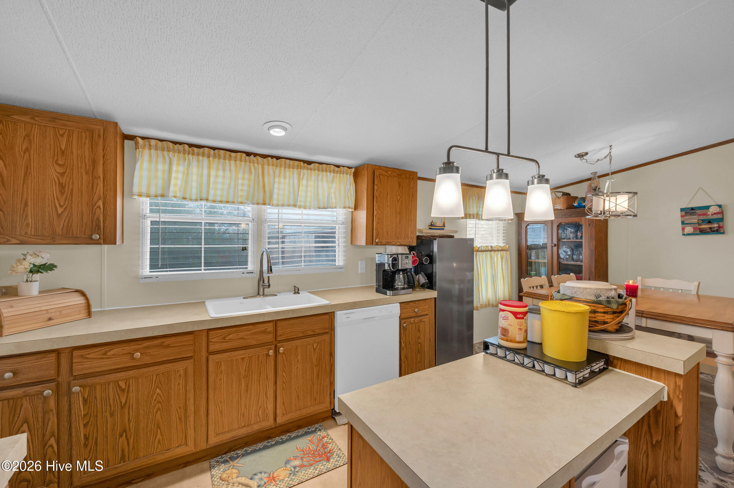 100550666 | Photo 14