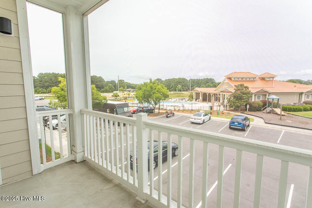 100511795 | Photo 34