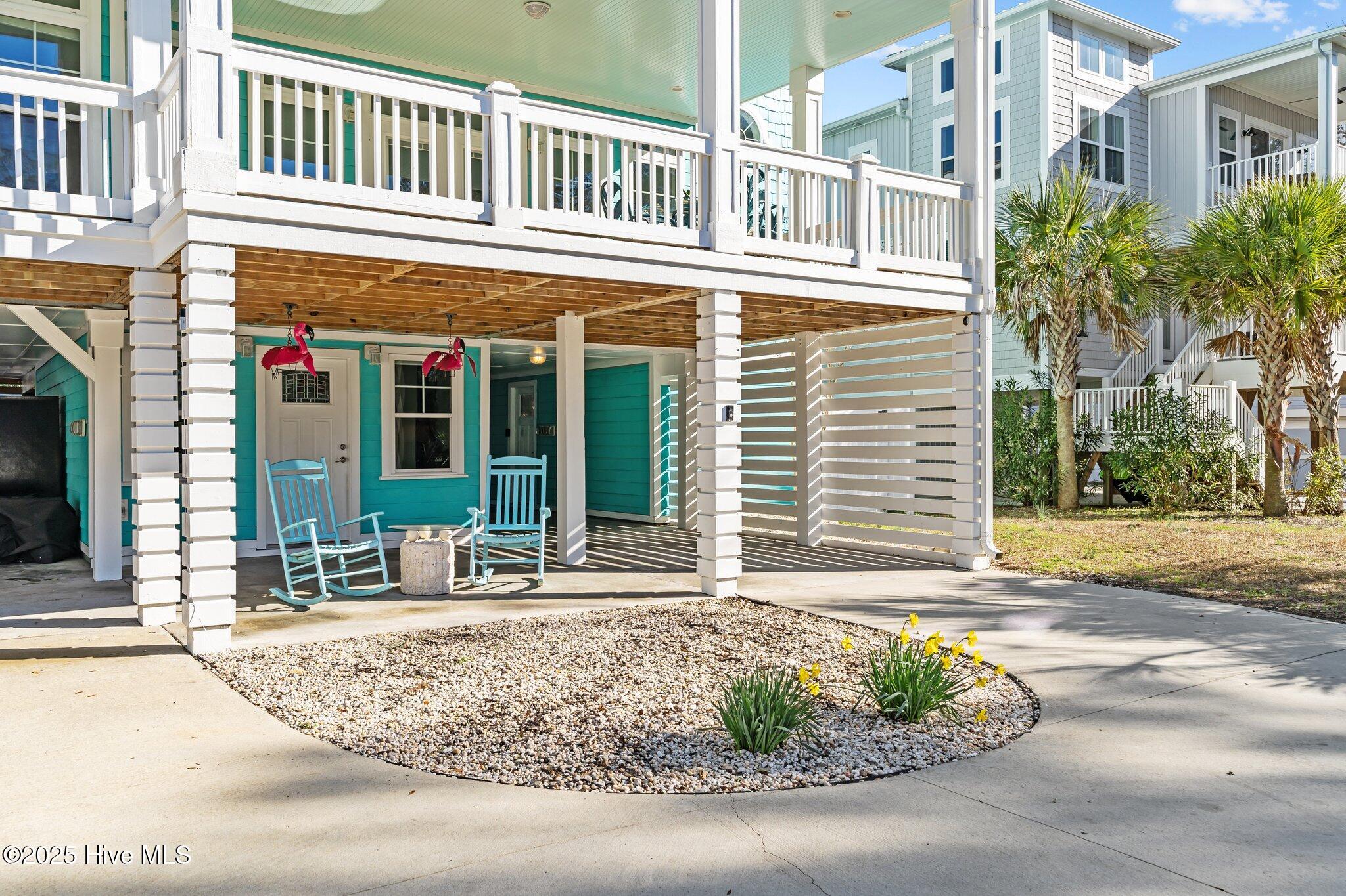 100516737 | Photo 85