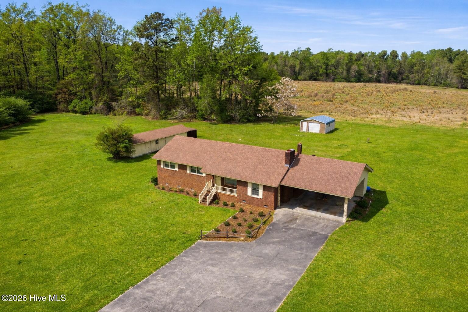 100564416 | Photo 47