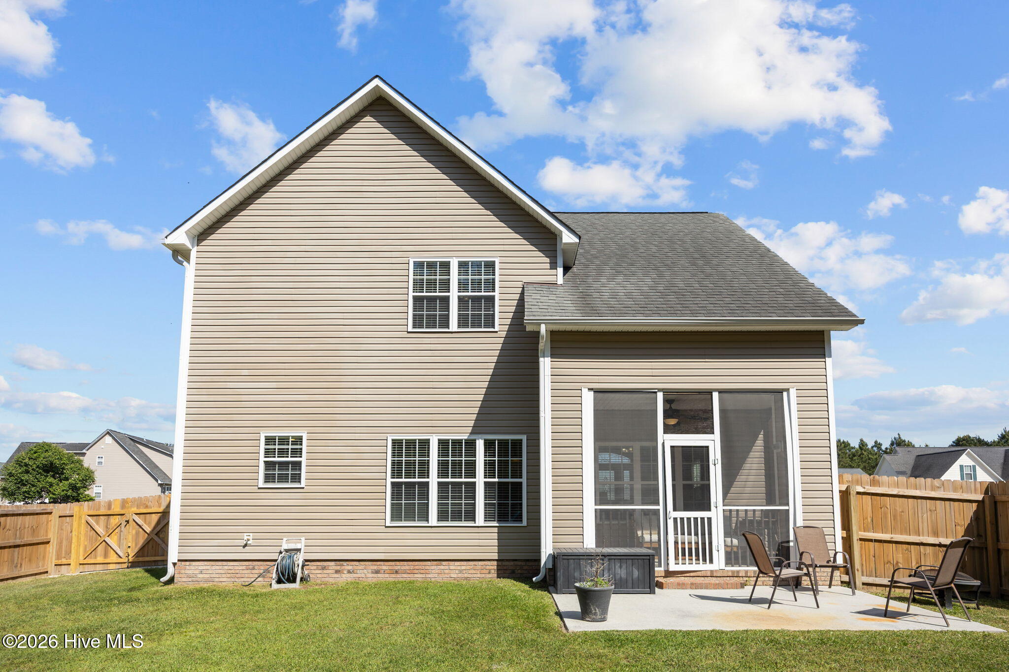 100569646 | Photo 49