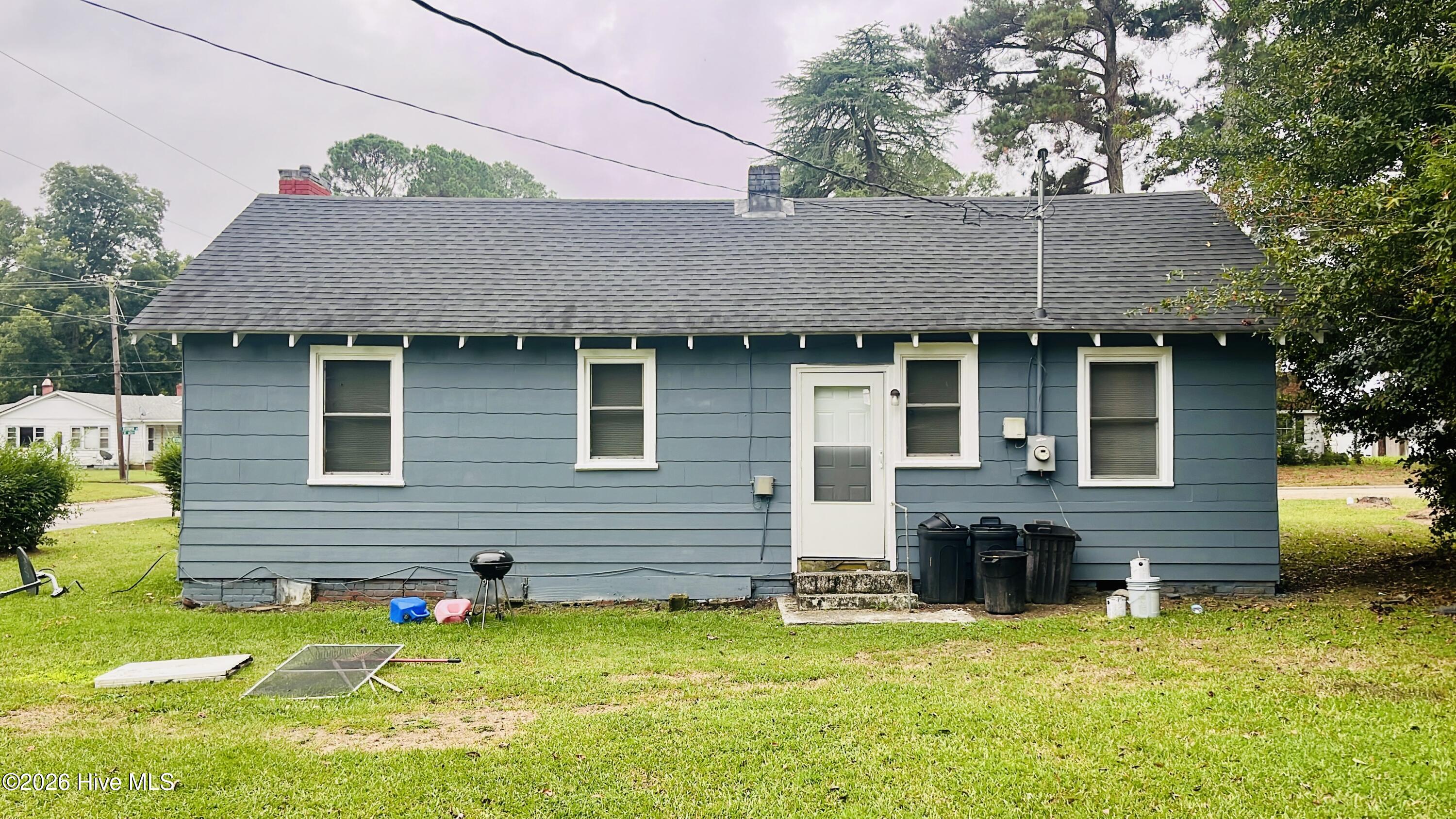 100586895 | Photo 3