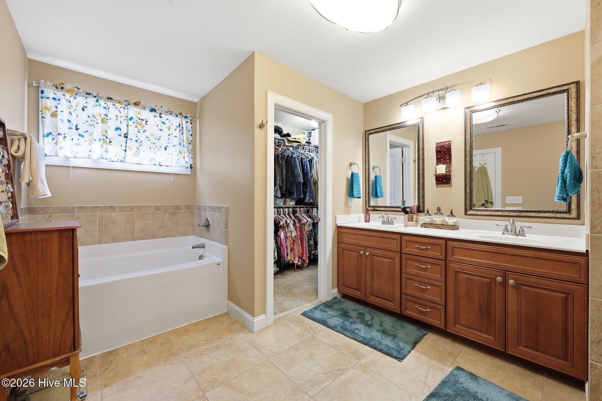 208 Bogue Harbor Court,Newport