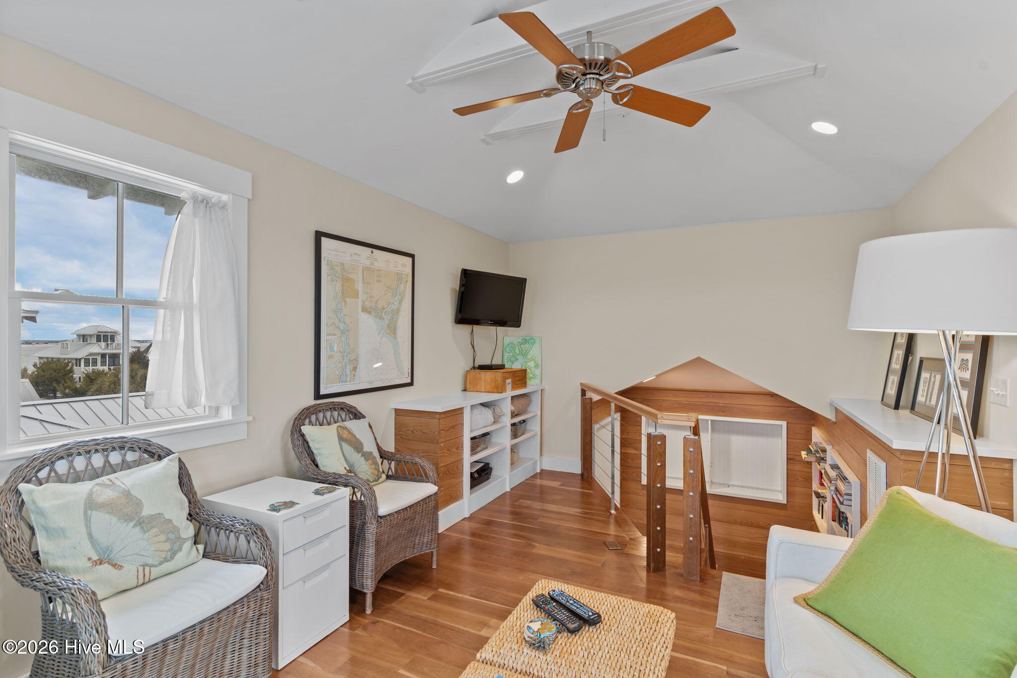 100555119 | Photo 30