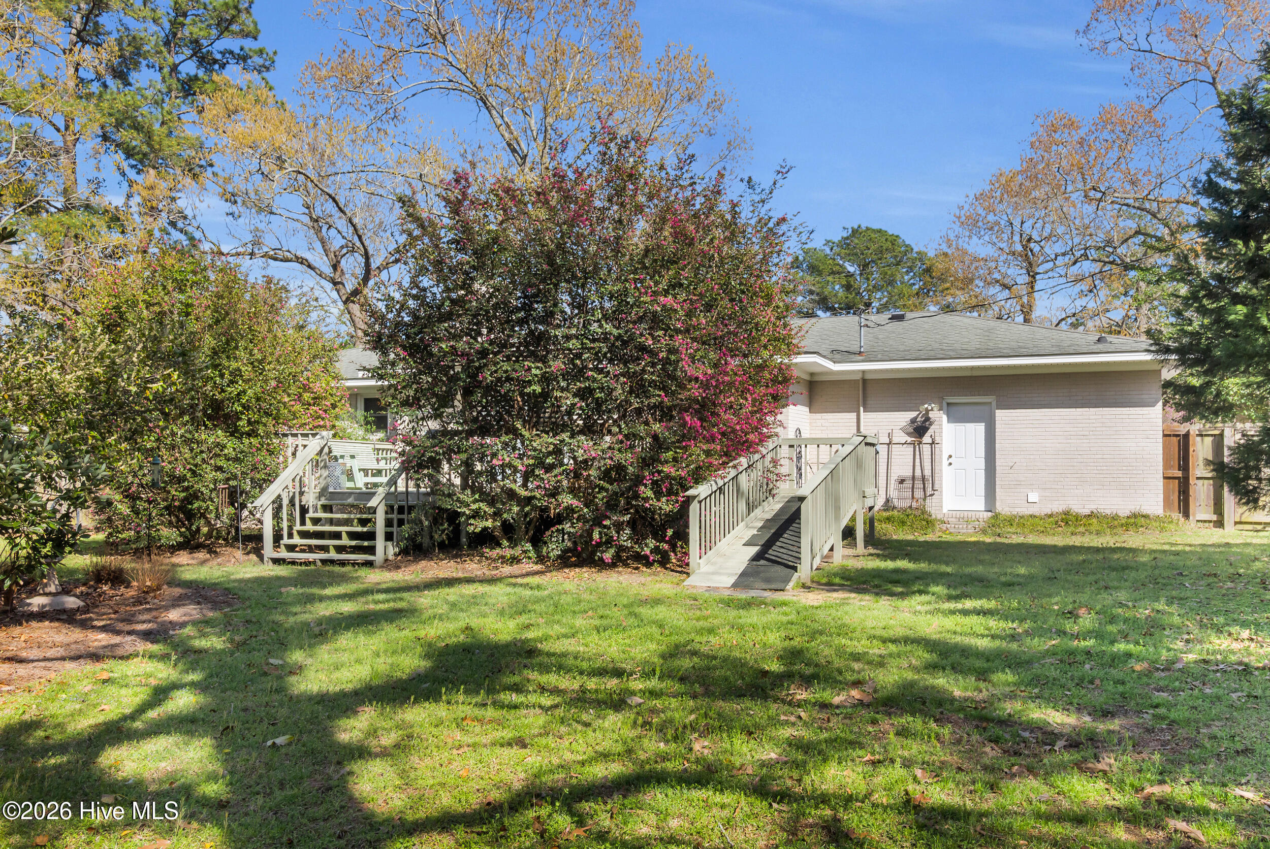 609 Edgehill Road,Trent Woods
