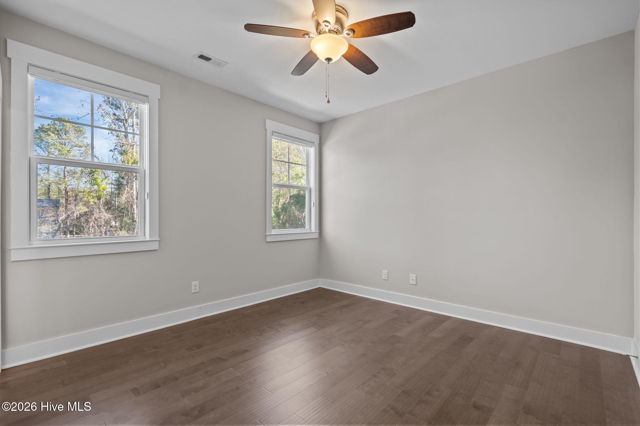 100550410 | Photo 52