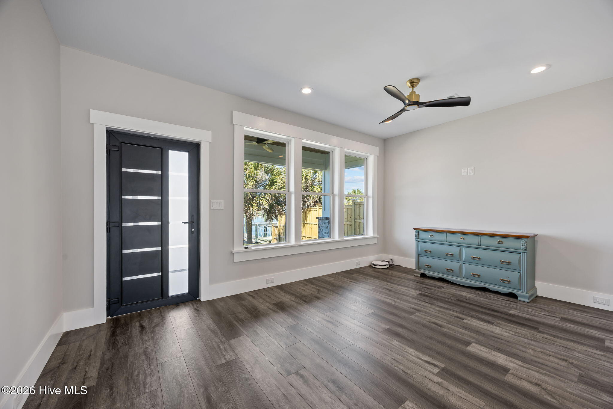 208 Radio Island Road, Morehead City, NC, 28557