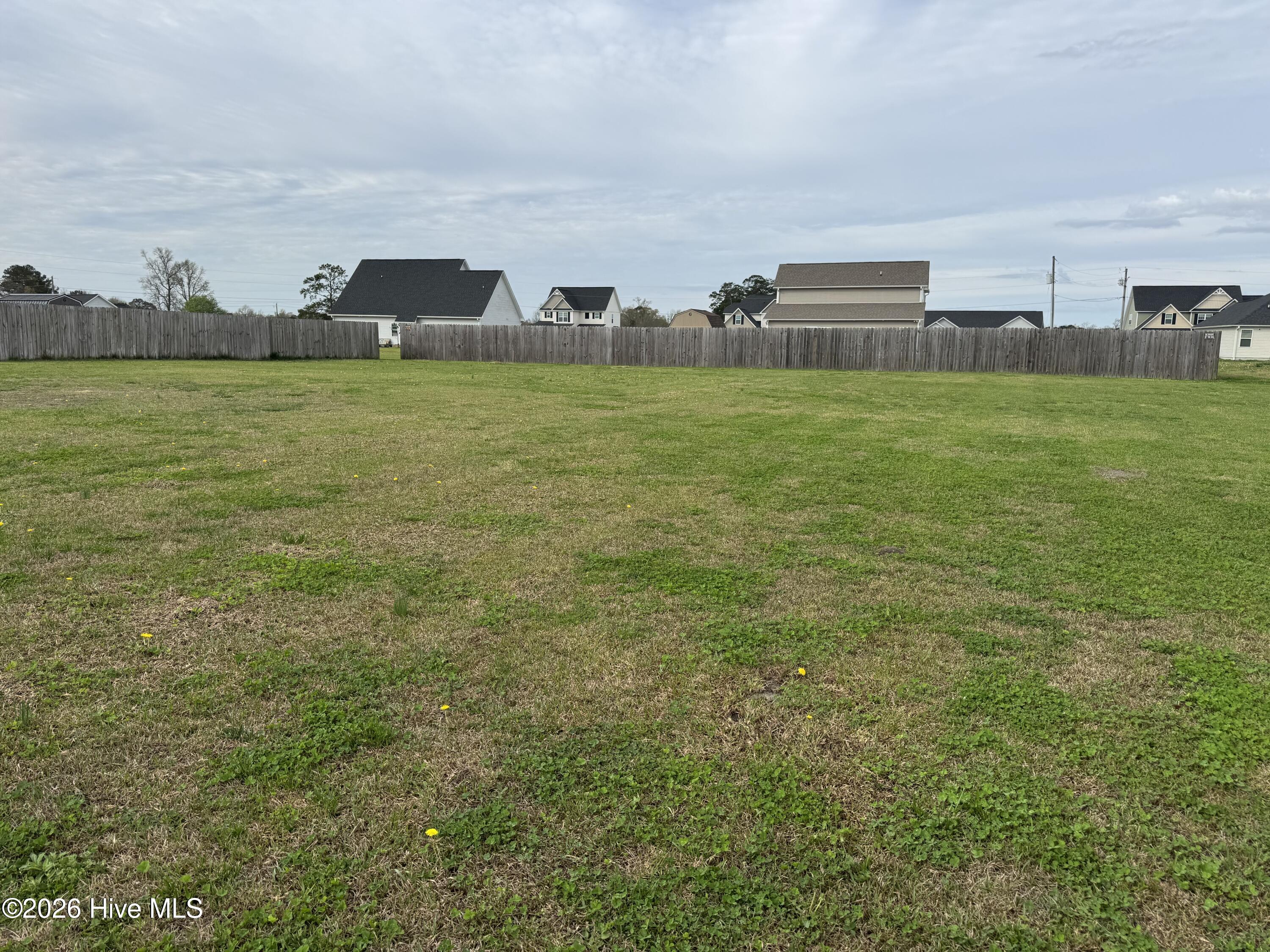 100560976 | Photo 15