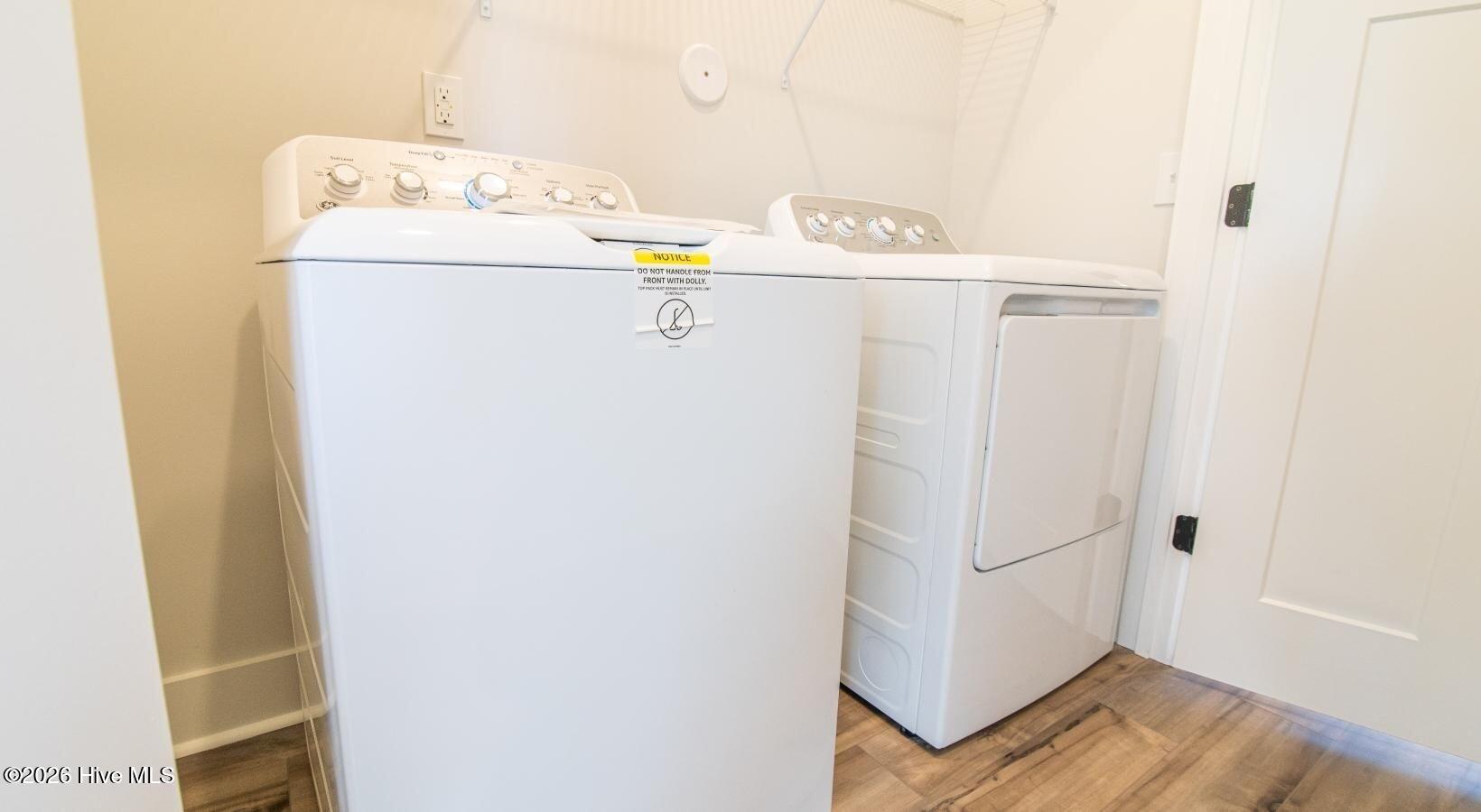 100522725 | Photo 25