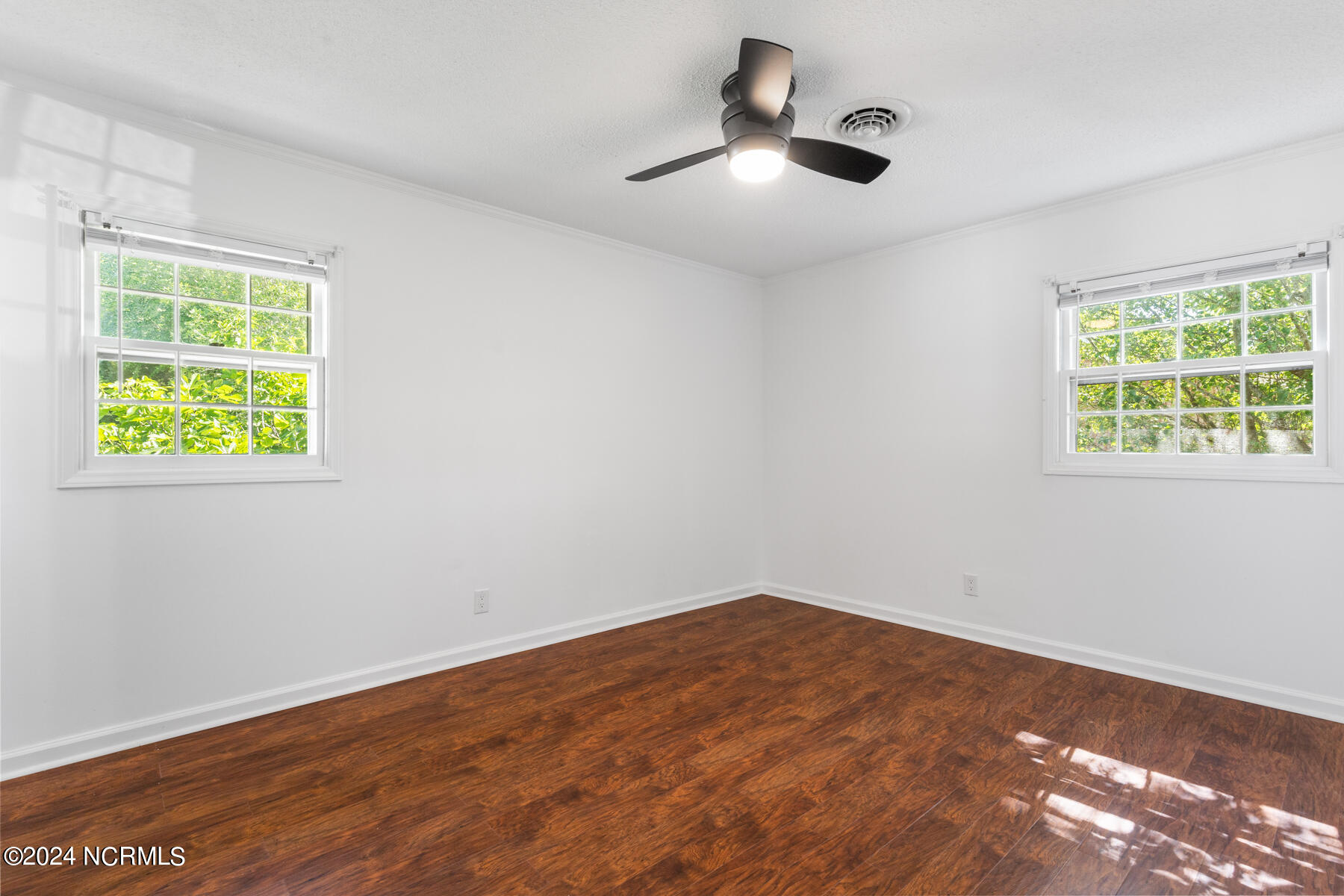 13 Collins Drive,Midway Park