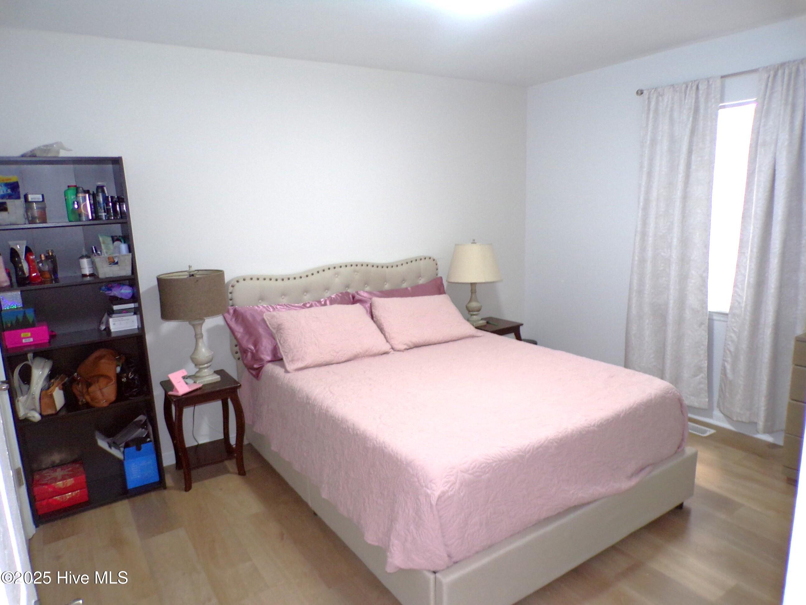 100520193 | Photo 12