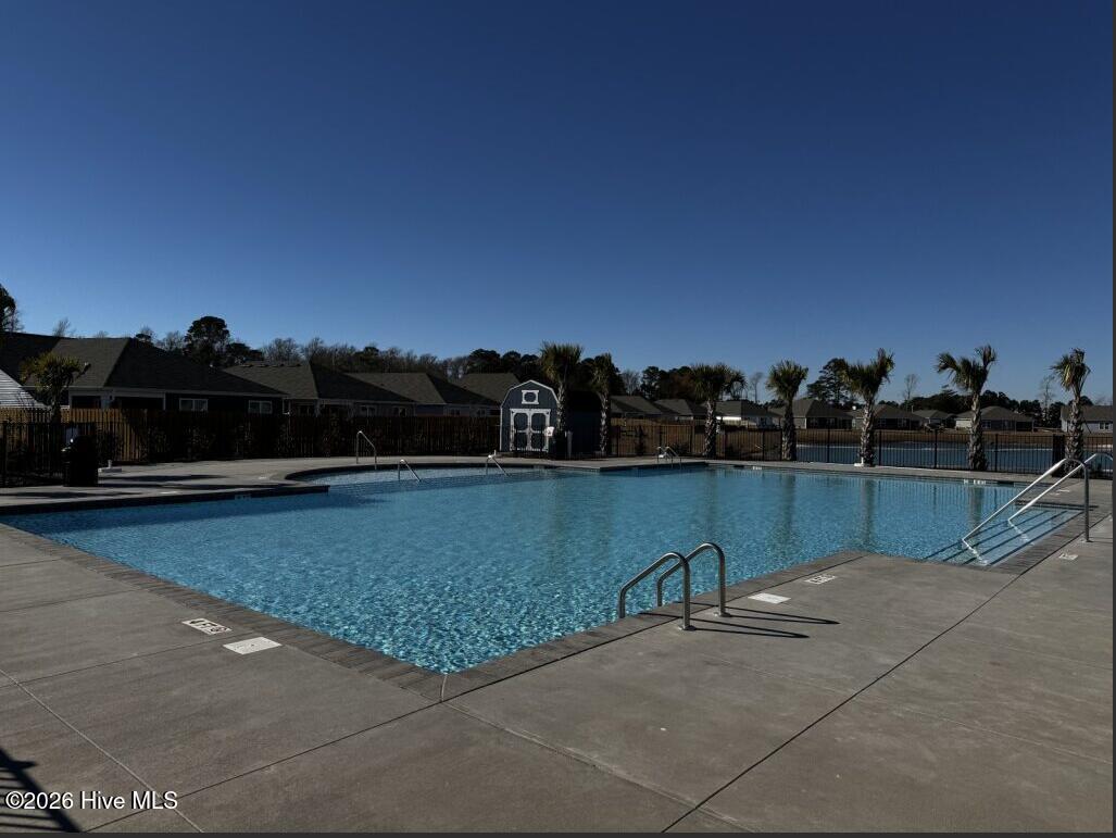 100548886 | Photo 16