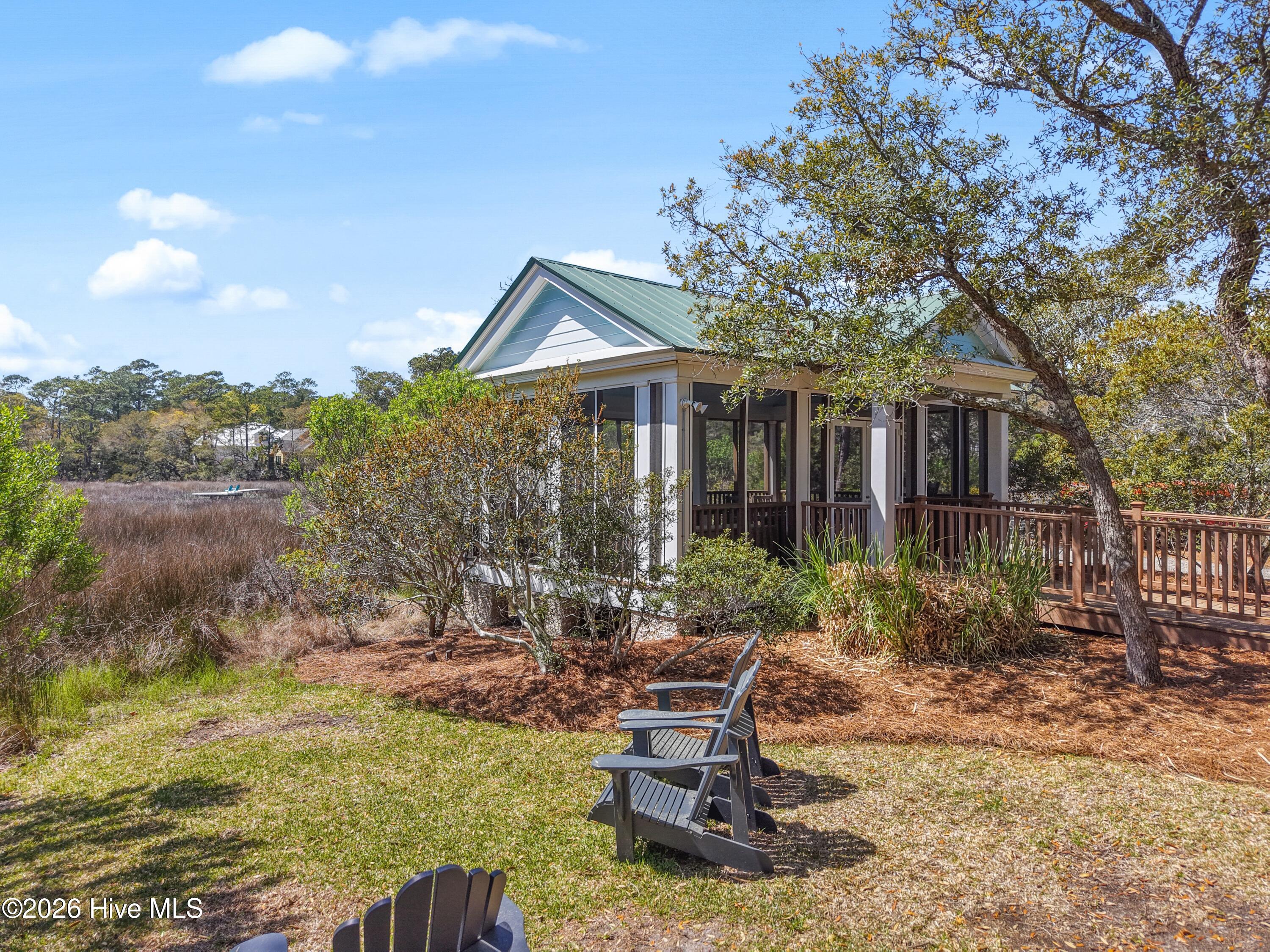 100563883 | Photo 18