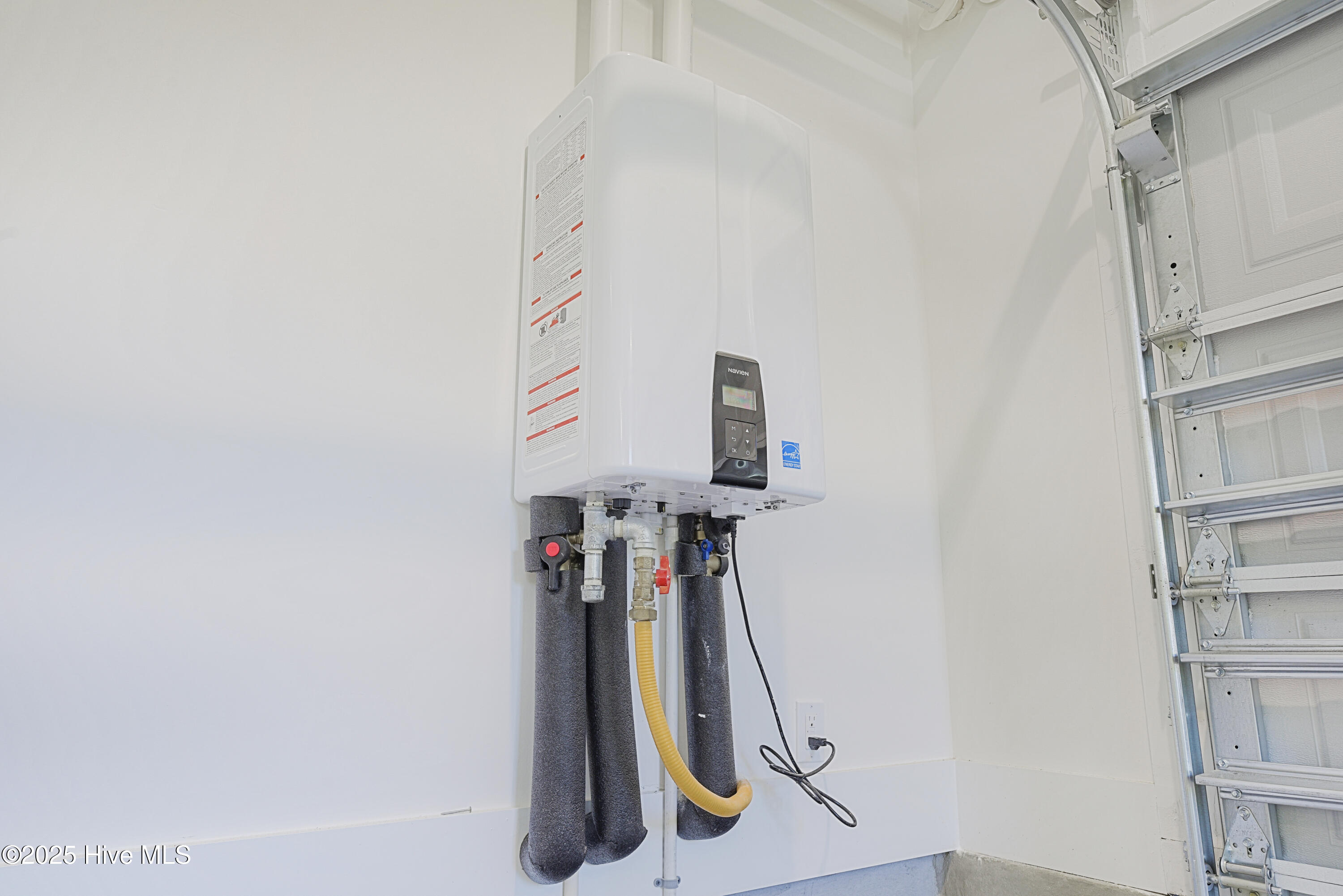 100541947 | Photo 44