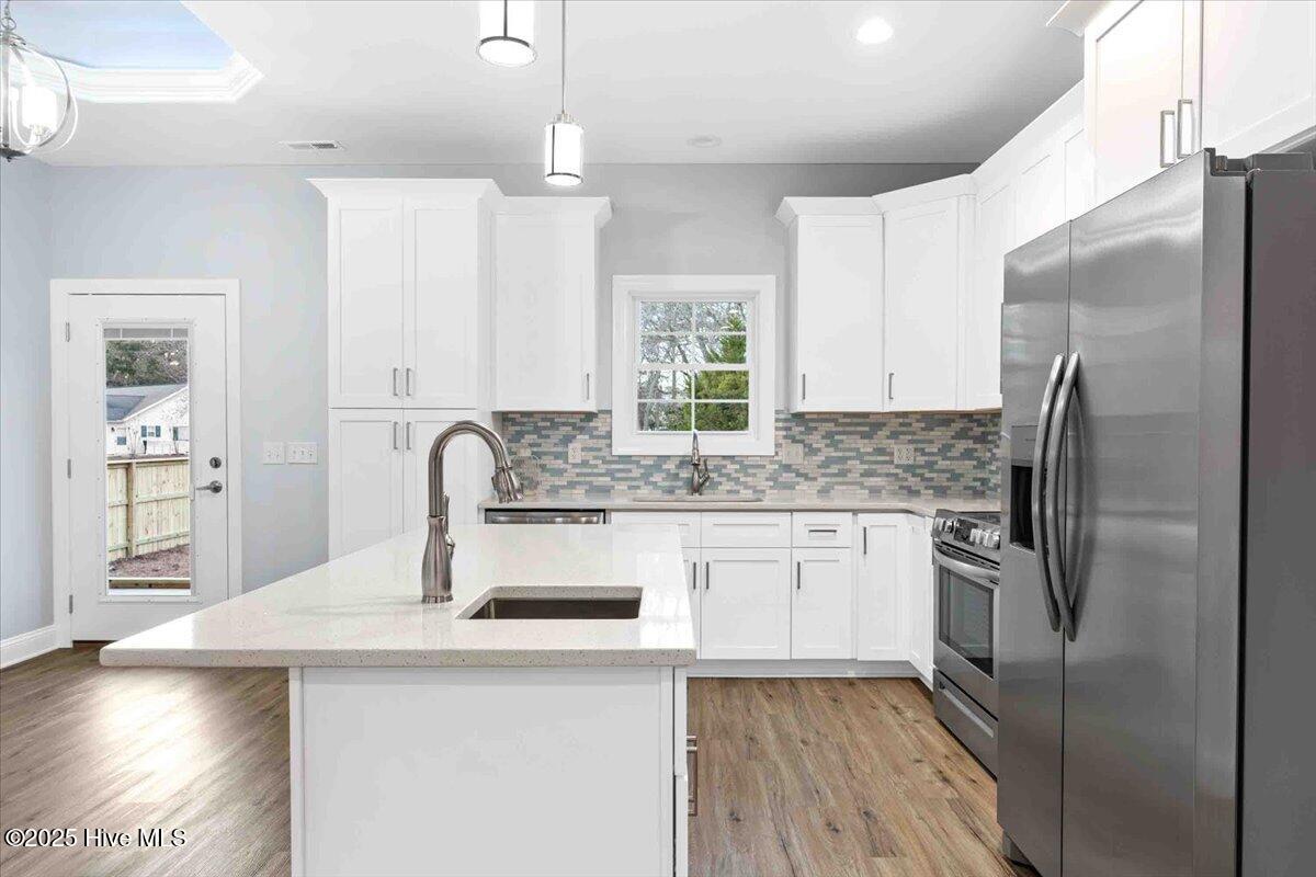 100525098 | Photo 13