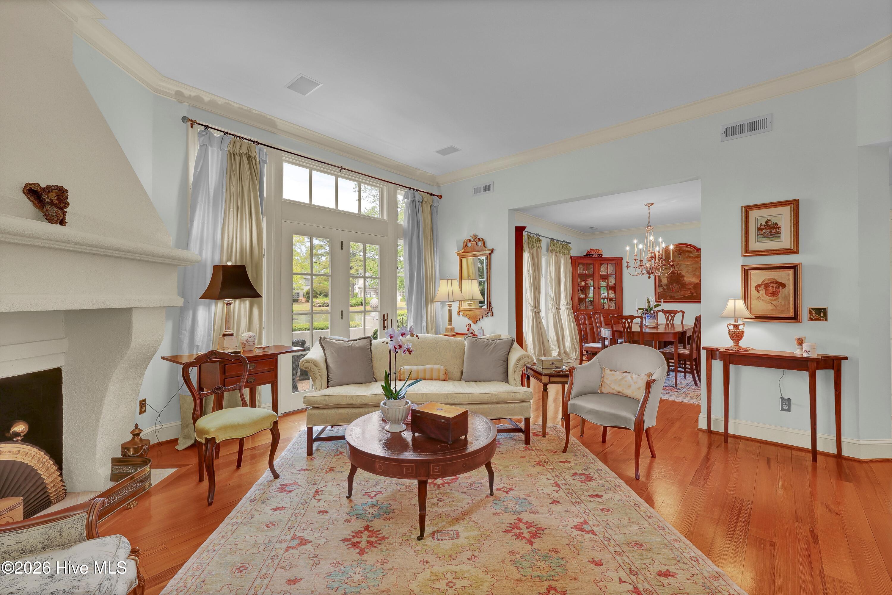 100567491 | Photo 17