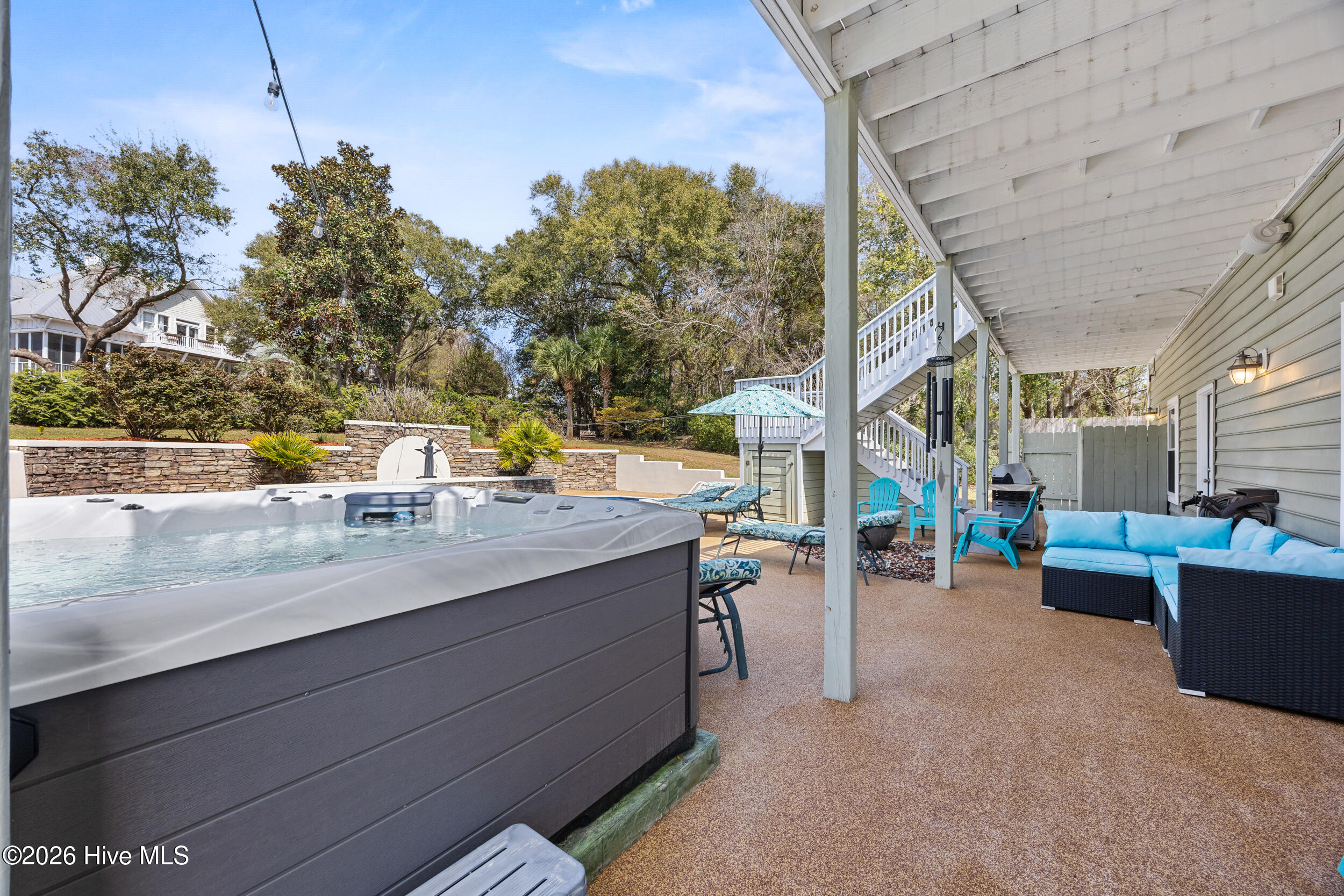 100567542 | Photo 71