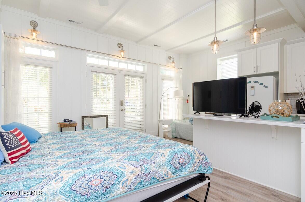 100528608 | Photo 51